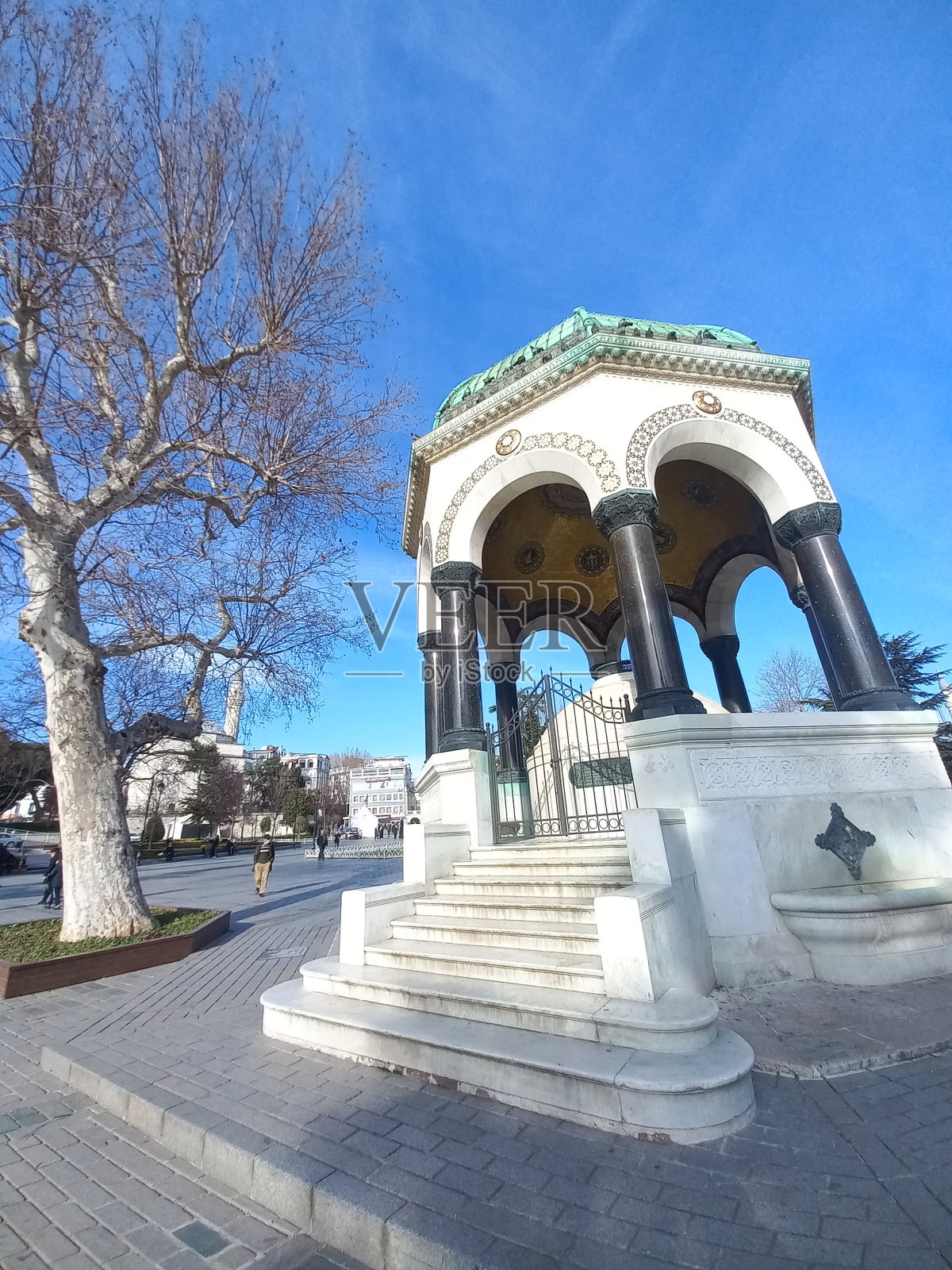 秋天的坟墓照片摄影图片