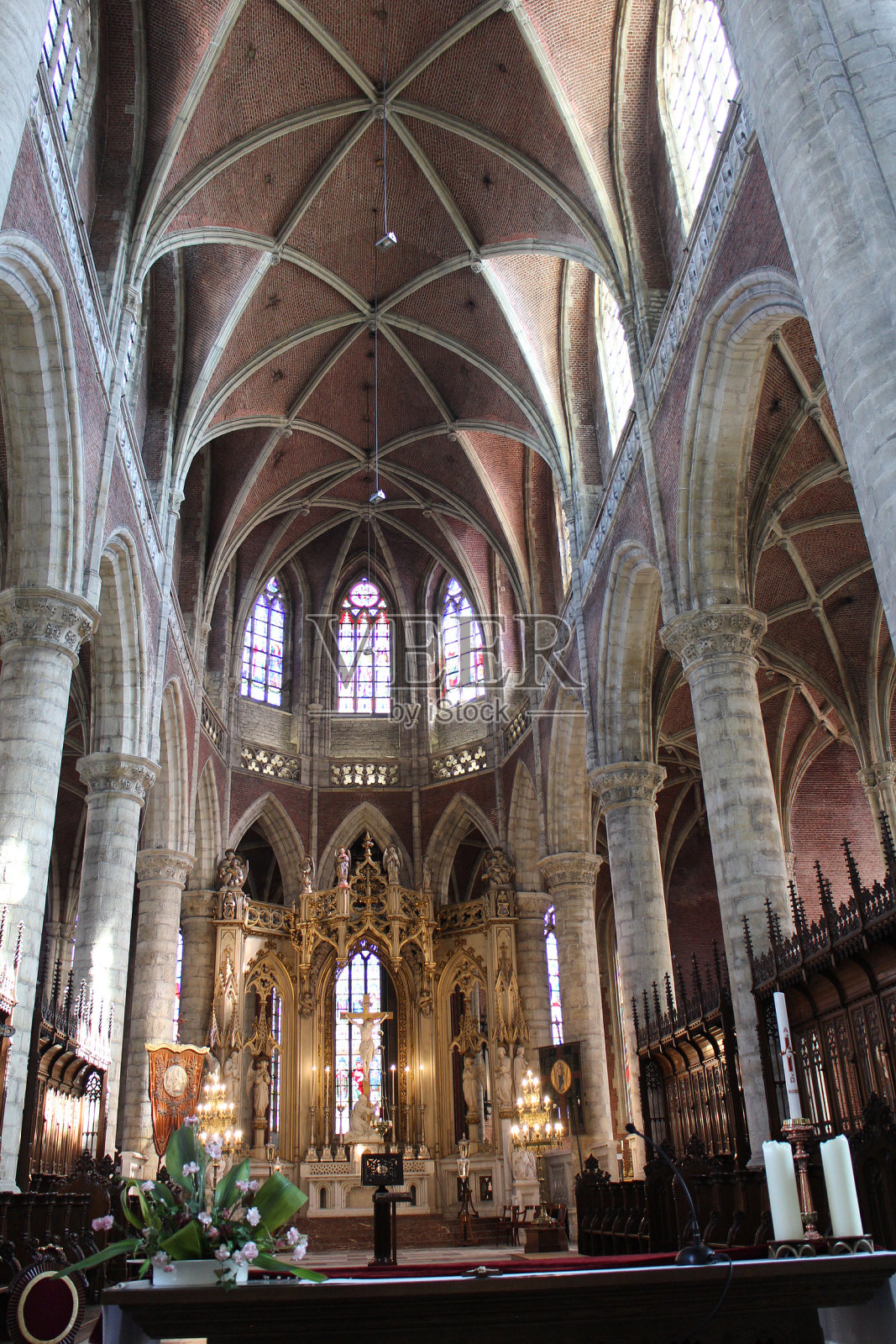 比利时根特的圣迈克尔教堂内部照片摄影图片