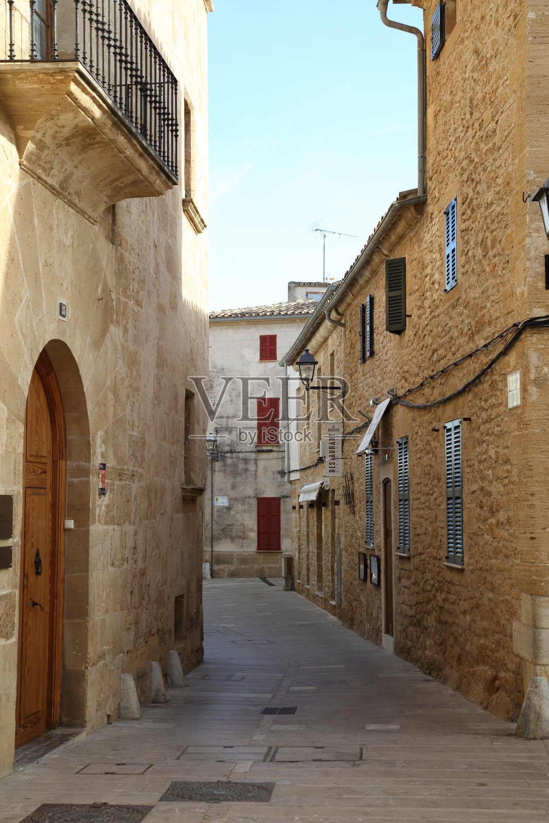 马略卡岛的阿尔库迪亚市。照片摄影图片