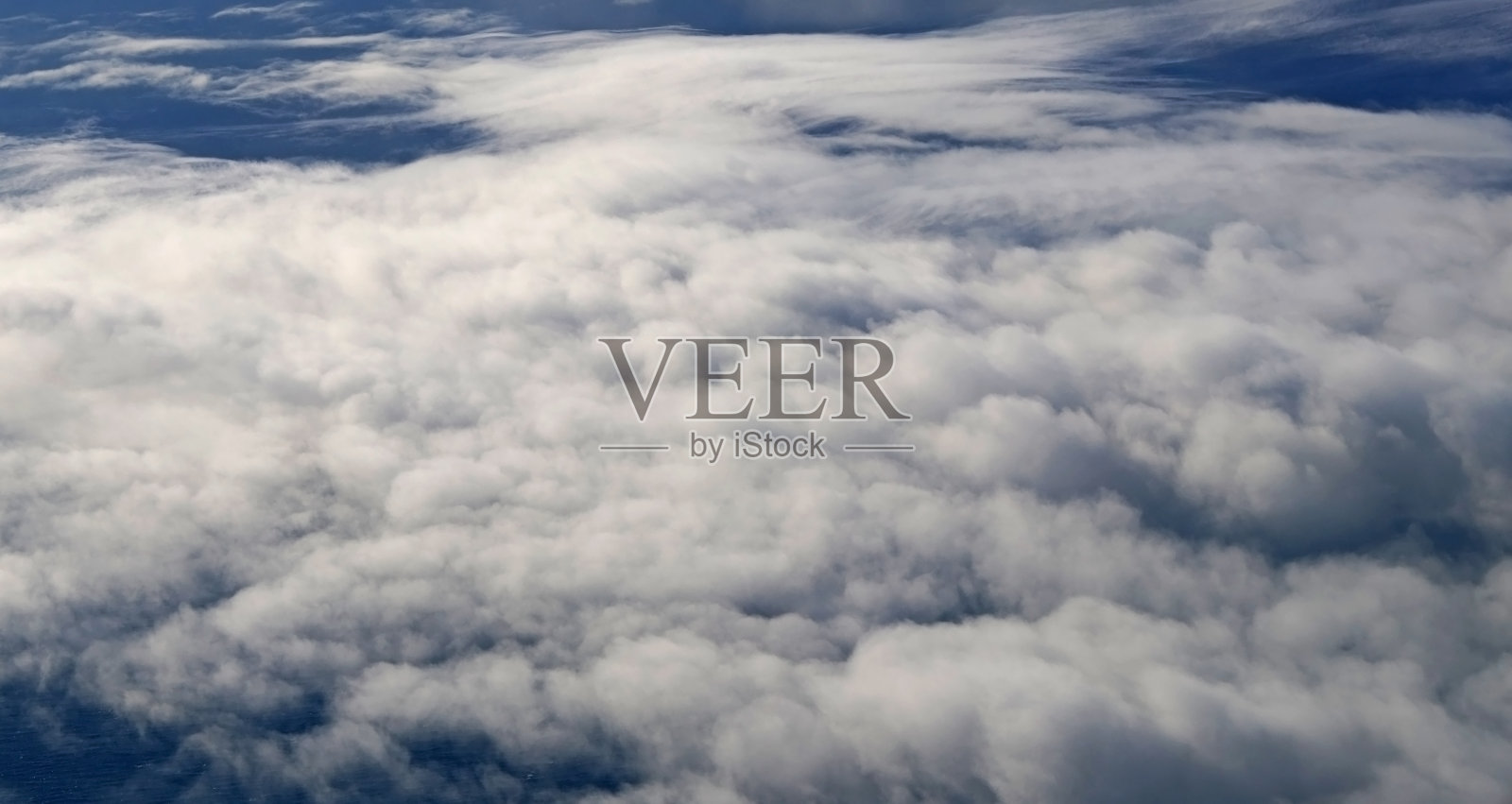 从飞机窗口拍摄的云照片摄影图片