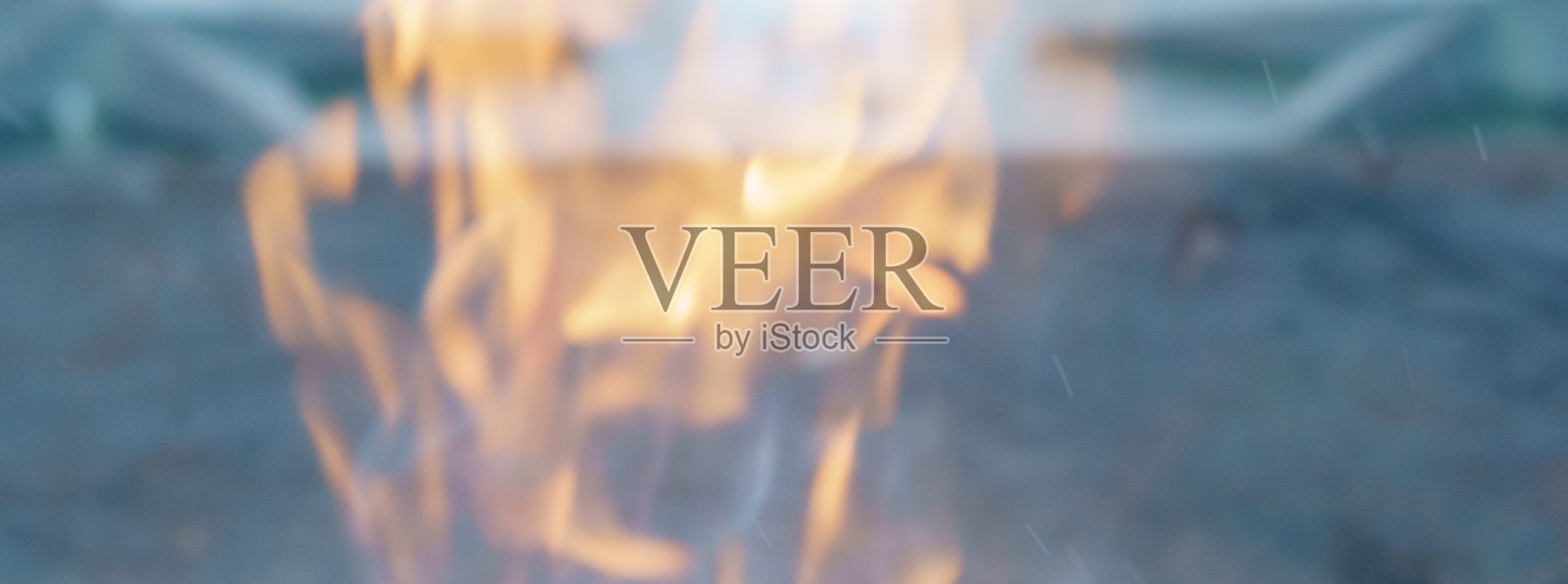 燃烧的气体。永恒的火焰照片摄影图片