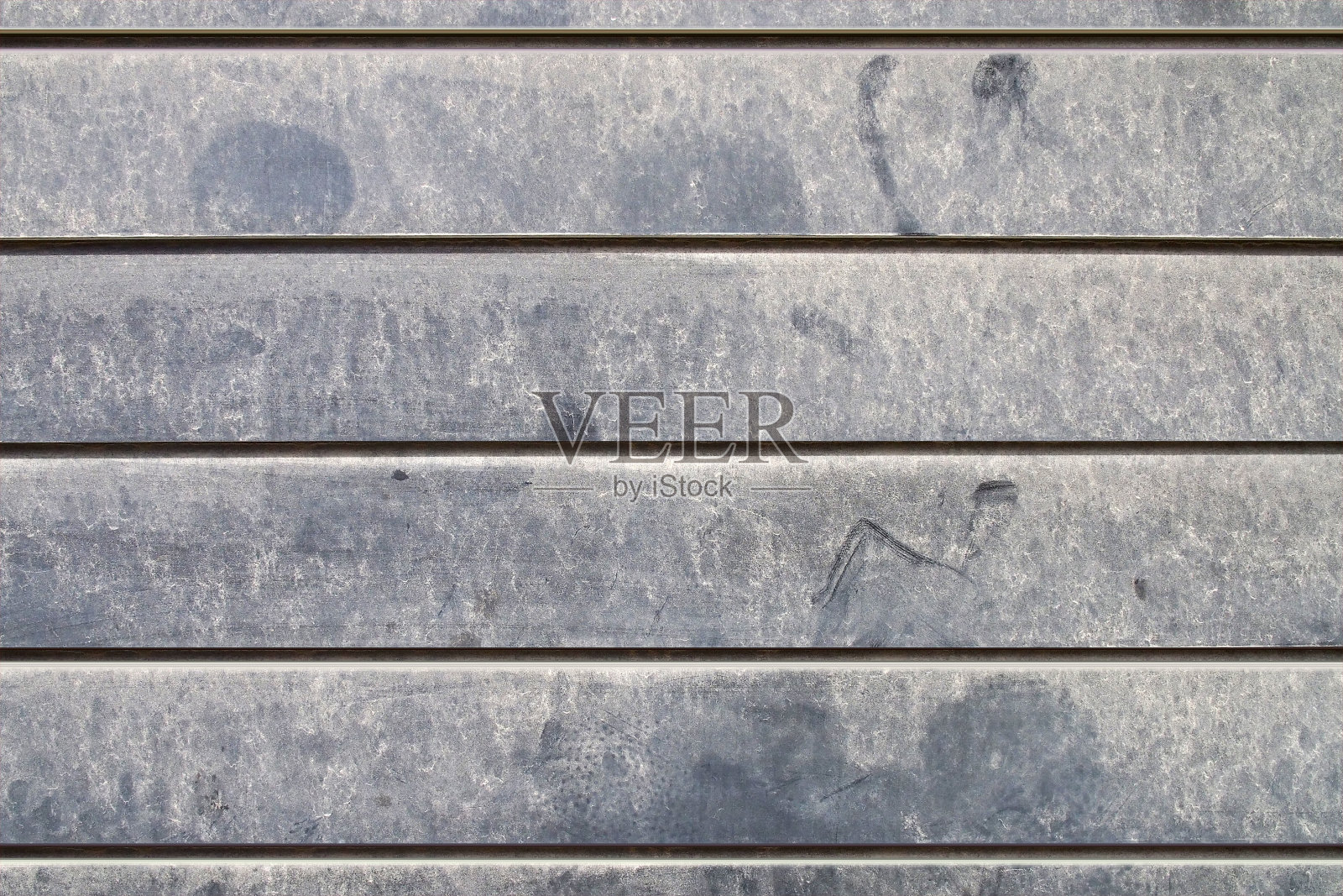 百叶玻璃窗上有灰尘污渍照片摄影图片