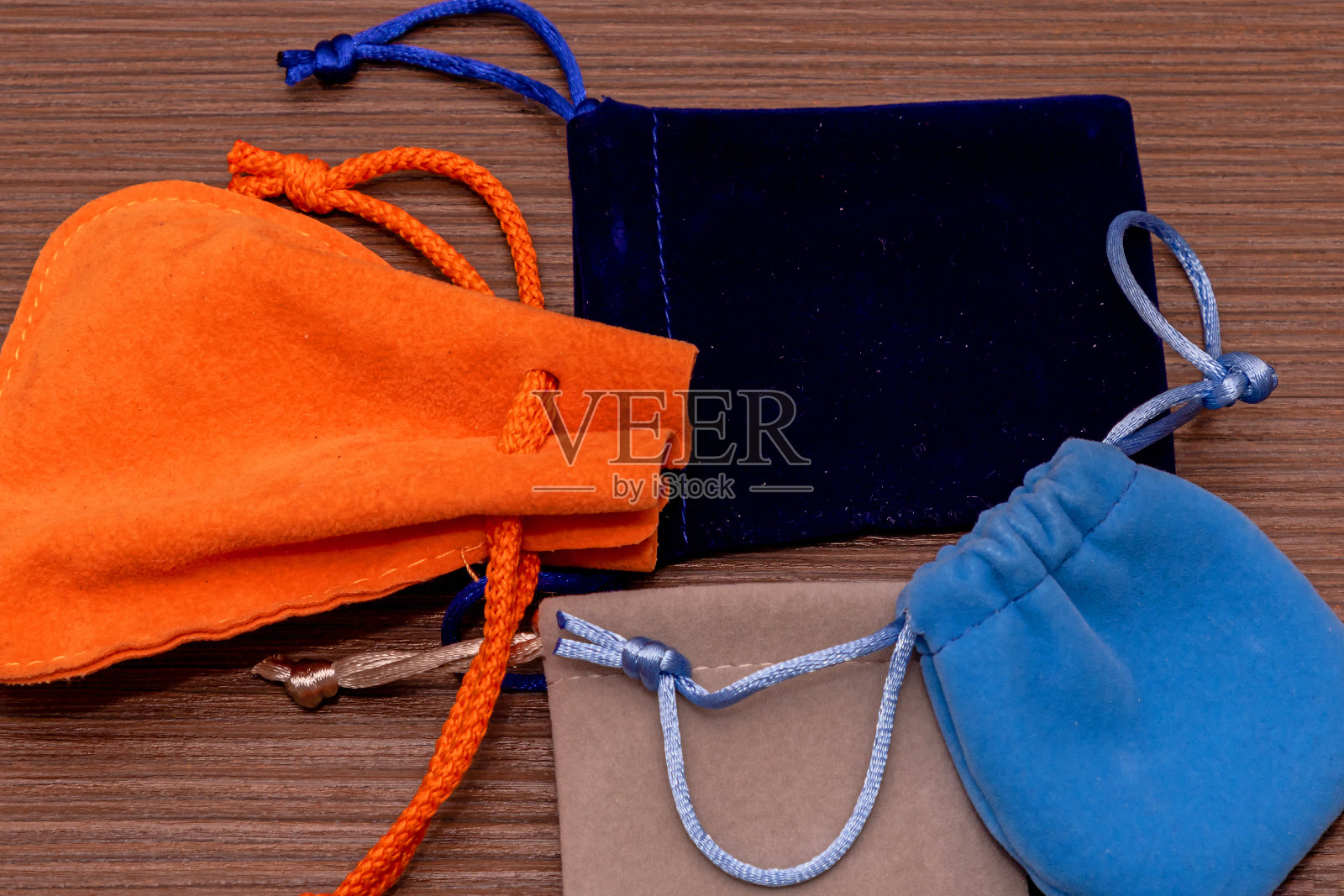 彩色丝绒小袋照片摄影图片