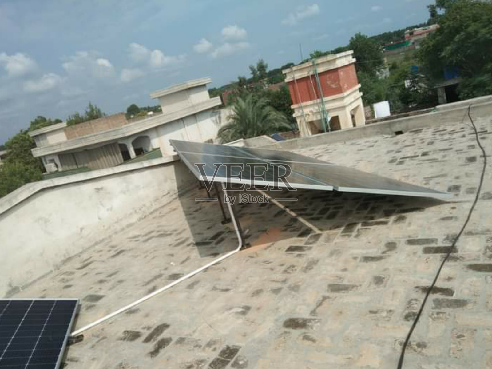 太阳能电池板安装在现场库存图片照片摄影图片