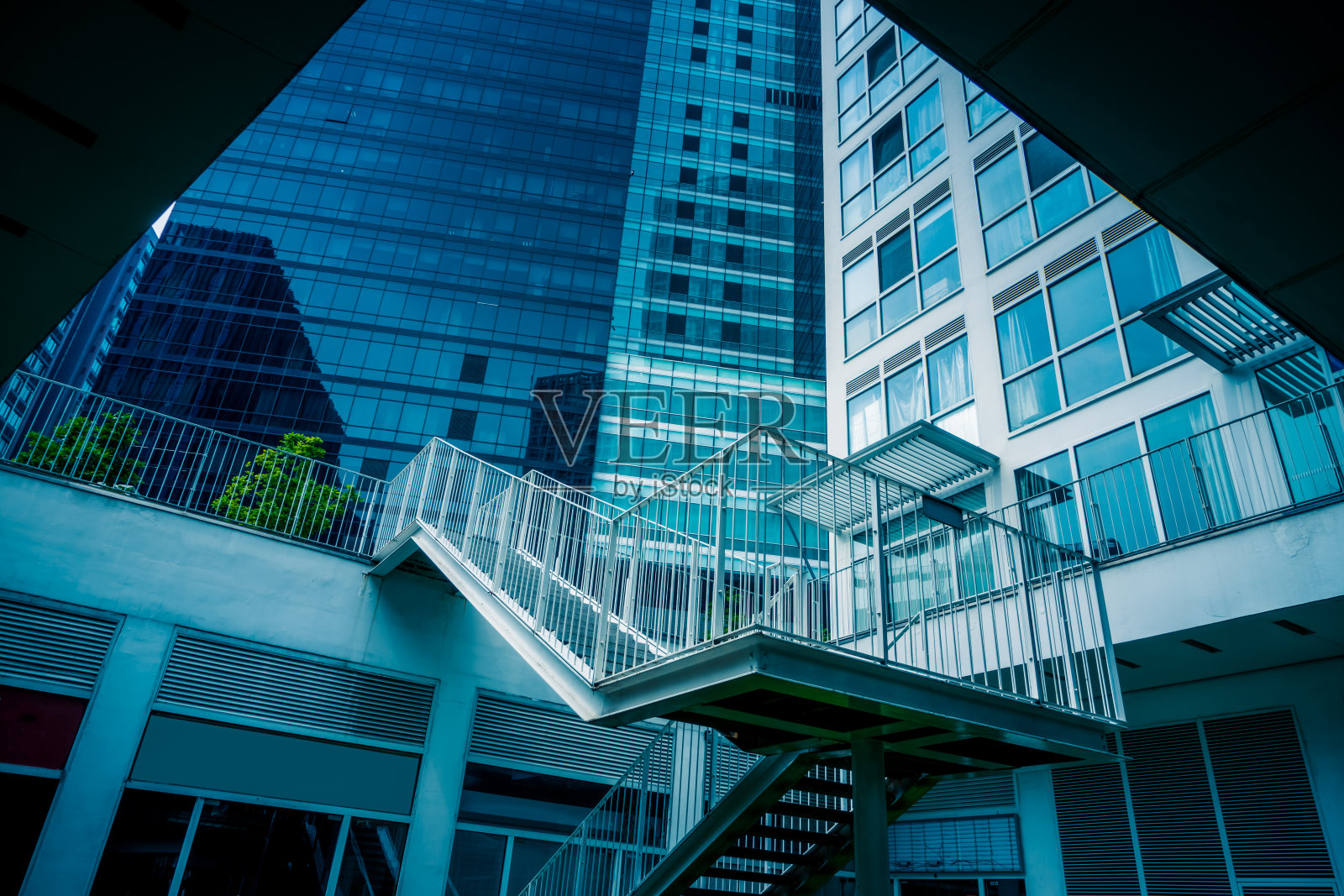 现代化办公大楼照片摄影图片