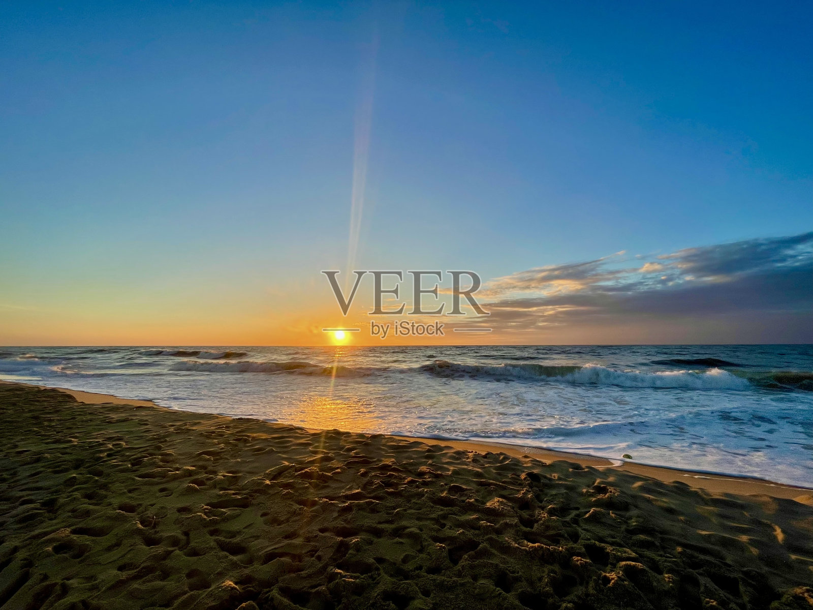 自然和谐:海洋、天空与海洋之美照片摄影图片