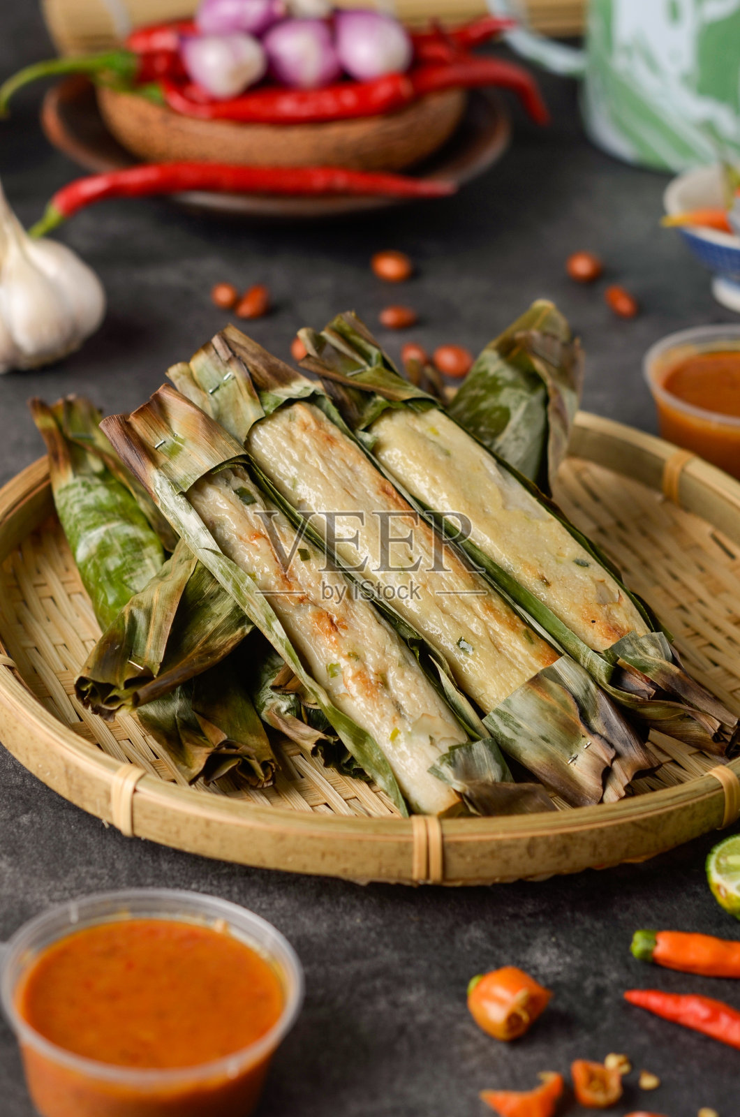 烤鱼饼照片摄影图片