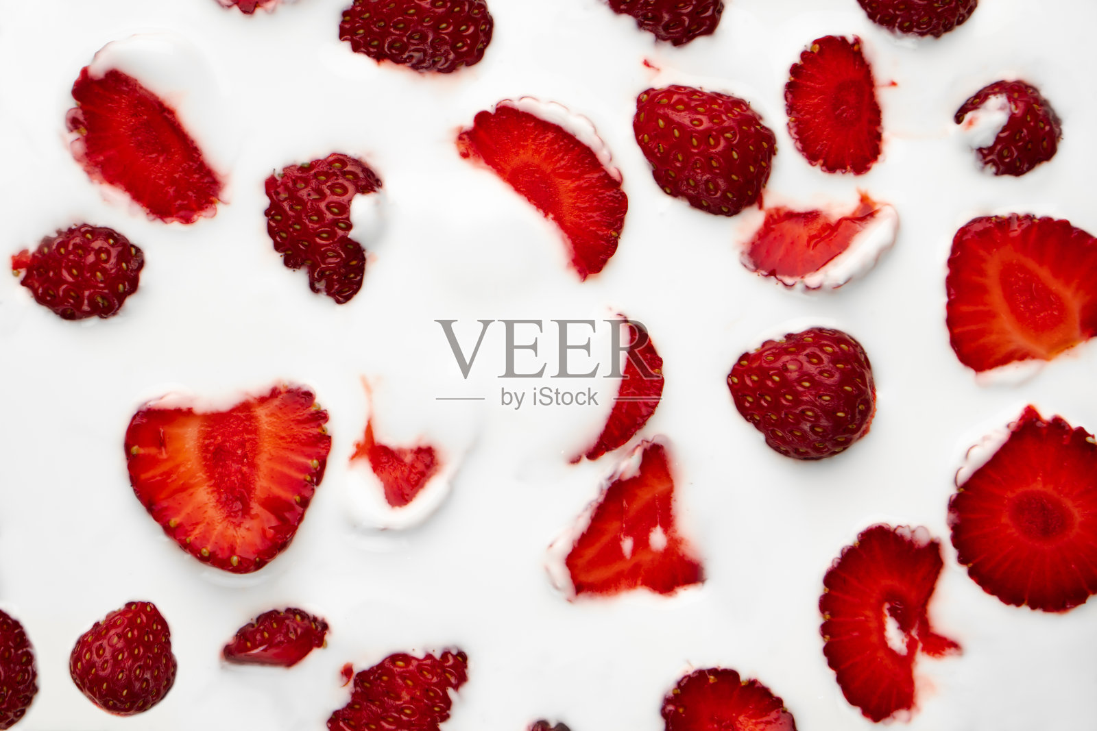 酸奶油草莓，熟草莓照片摄影图片