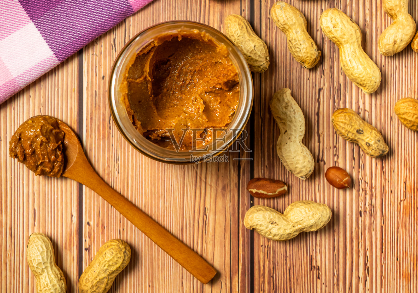 花生酱或花生酱照片摄影图片