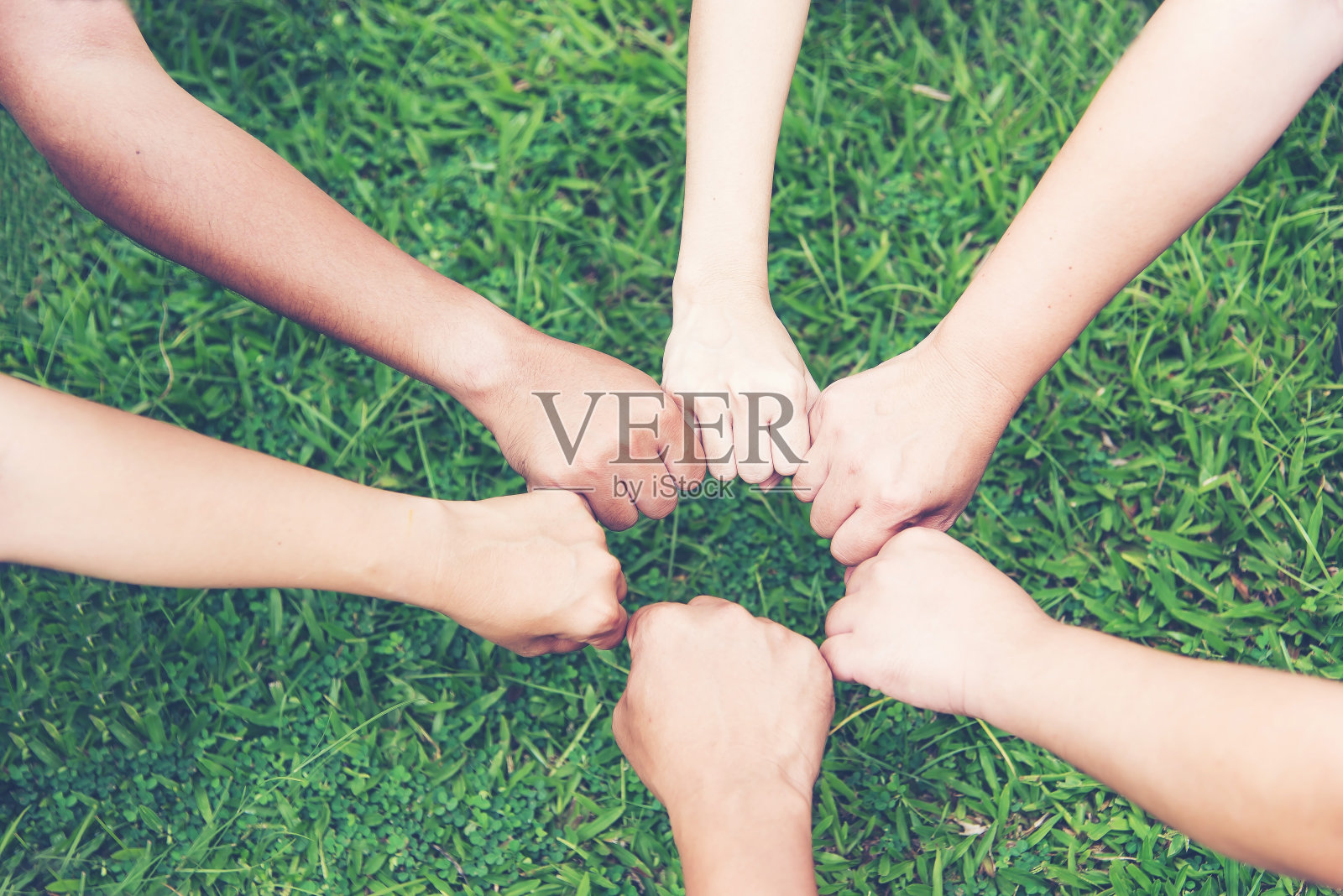 团结团结，团结人民，团结社会，团队合作照片摄影图片