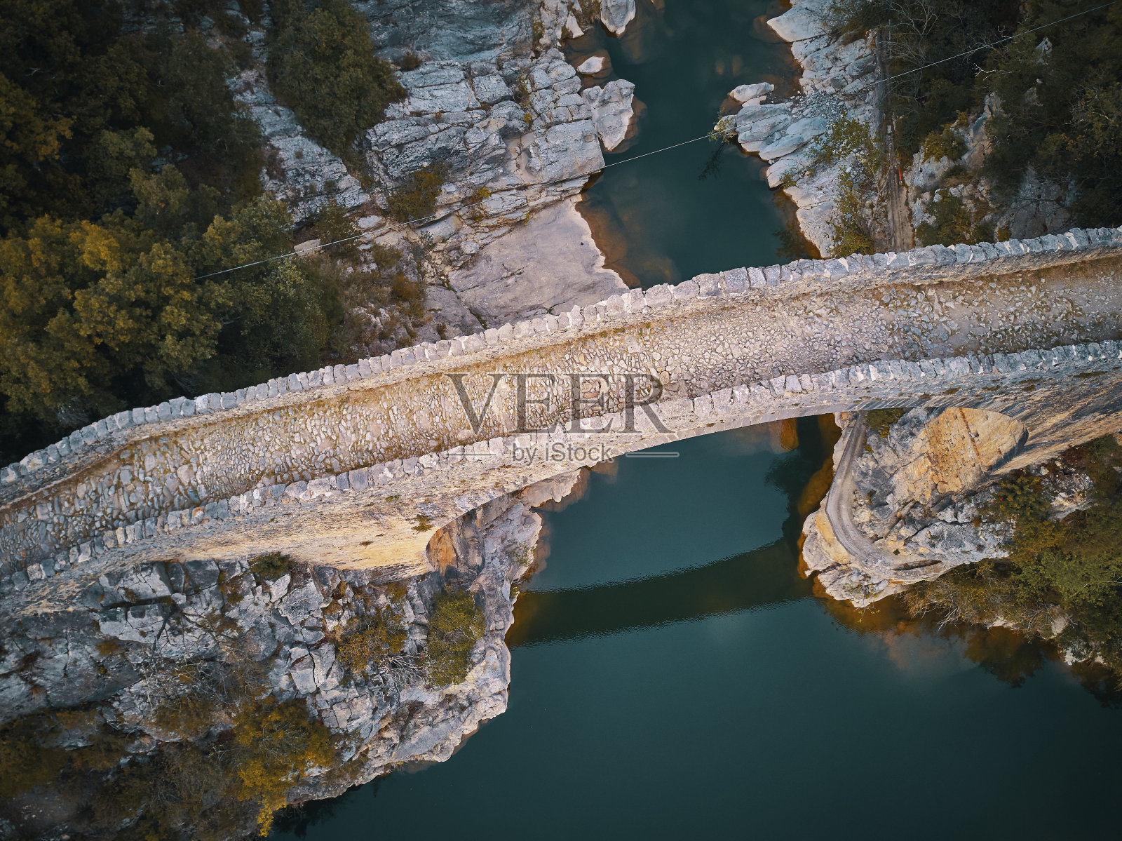 中世纪的桥照片摄影图片