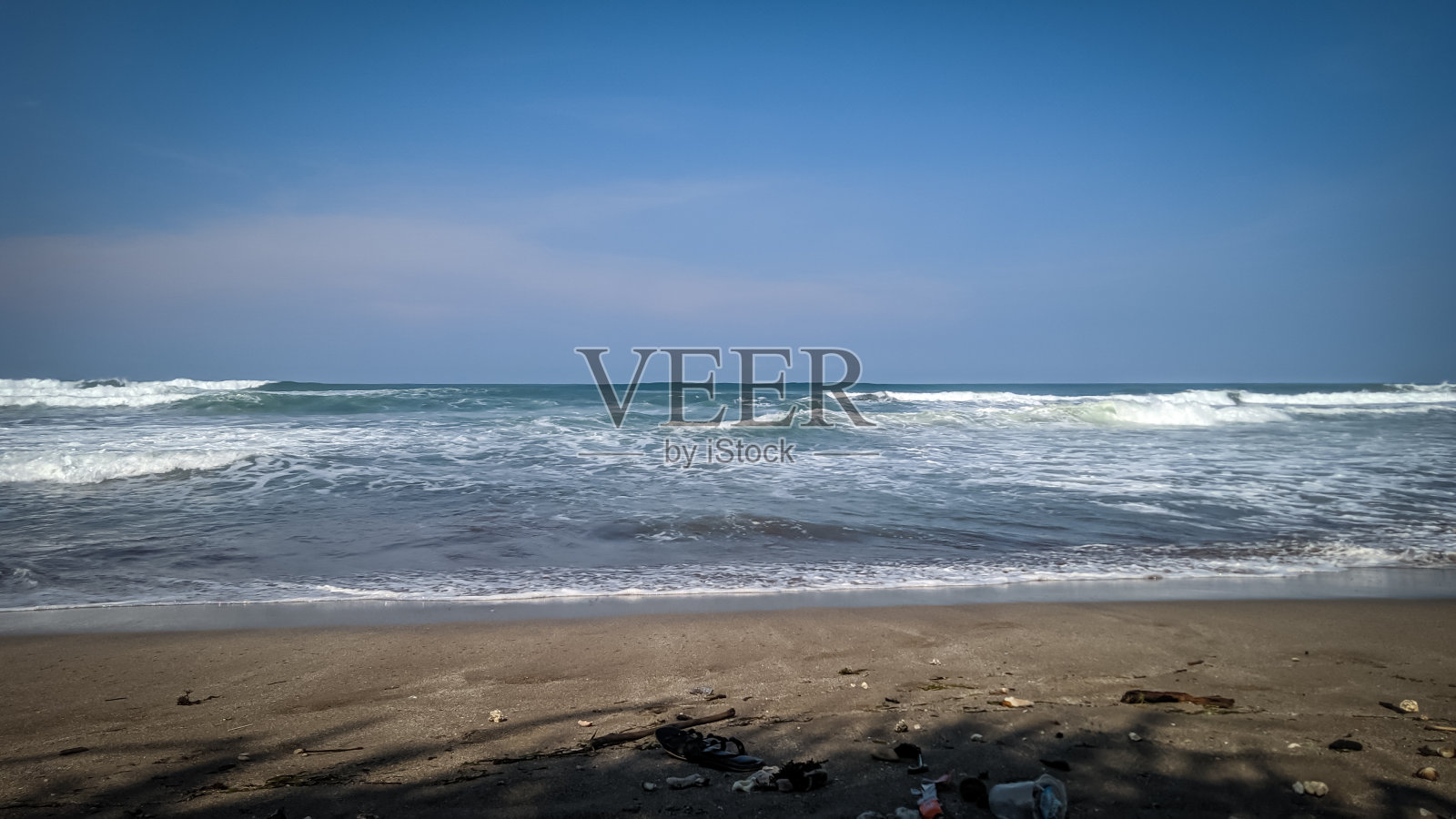 安静的海滩氛围照片摄影图片