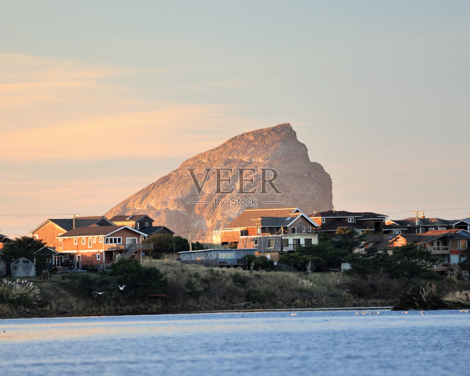 巨大的干草堆岩石照片摄影图片