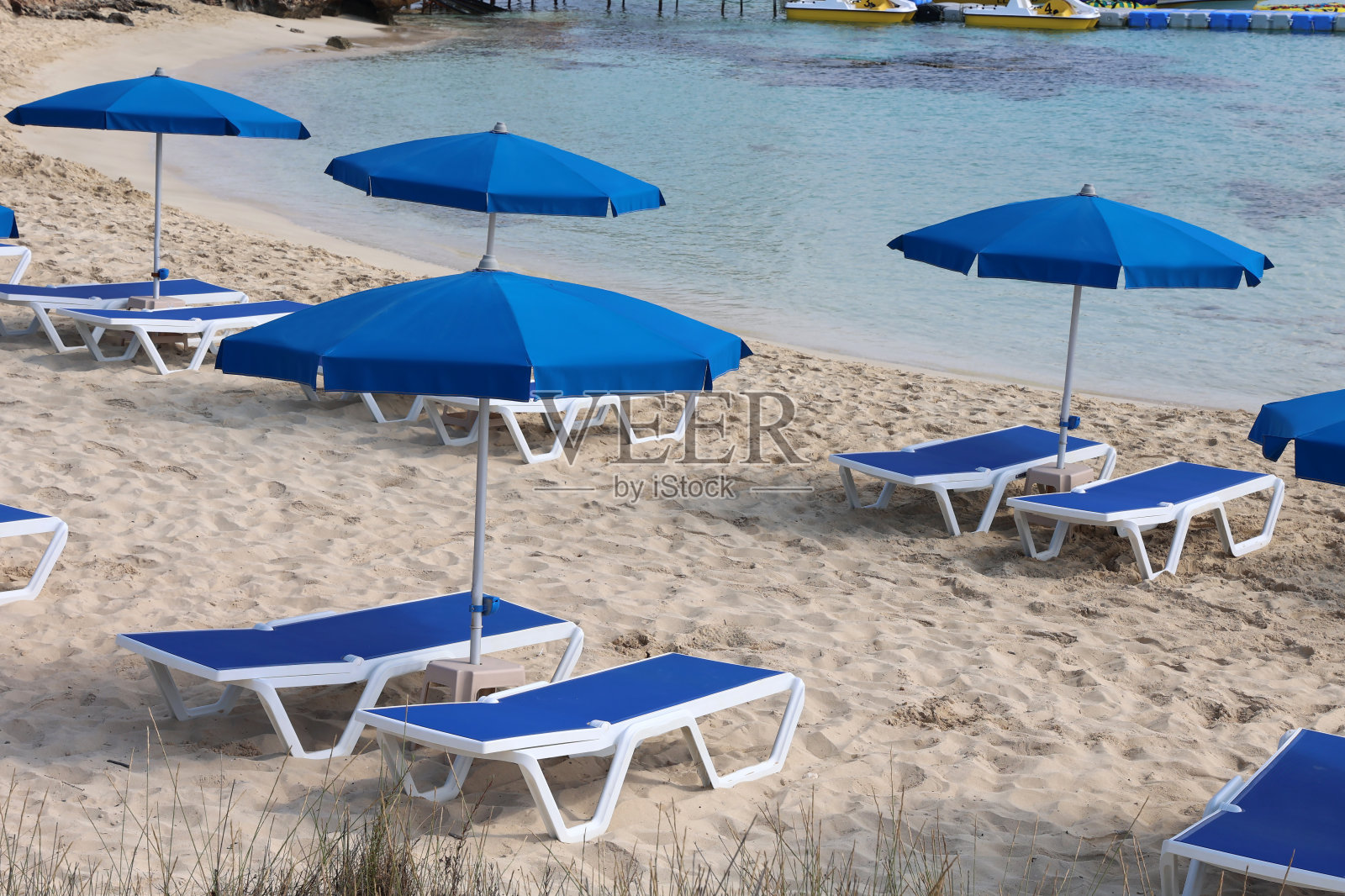 塞浦路斯岛的地中海海滩照片摄影图片