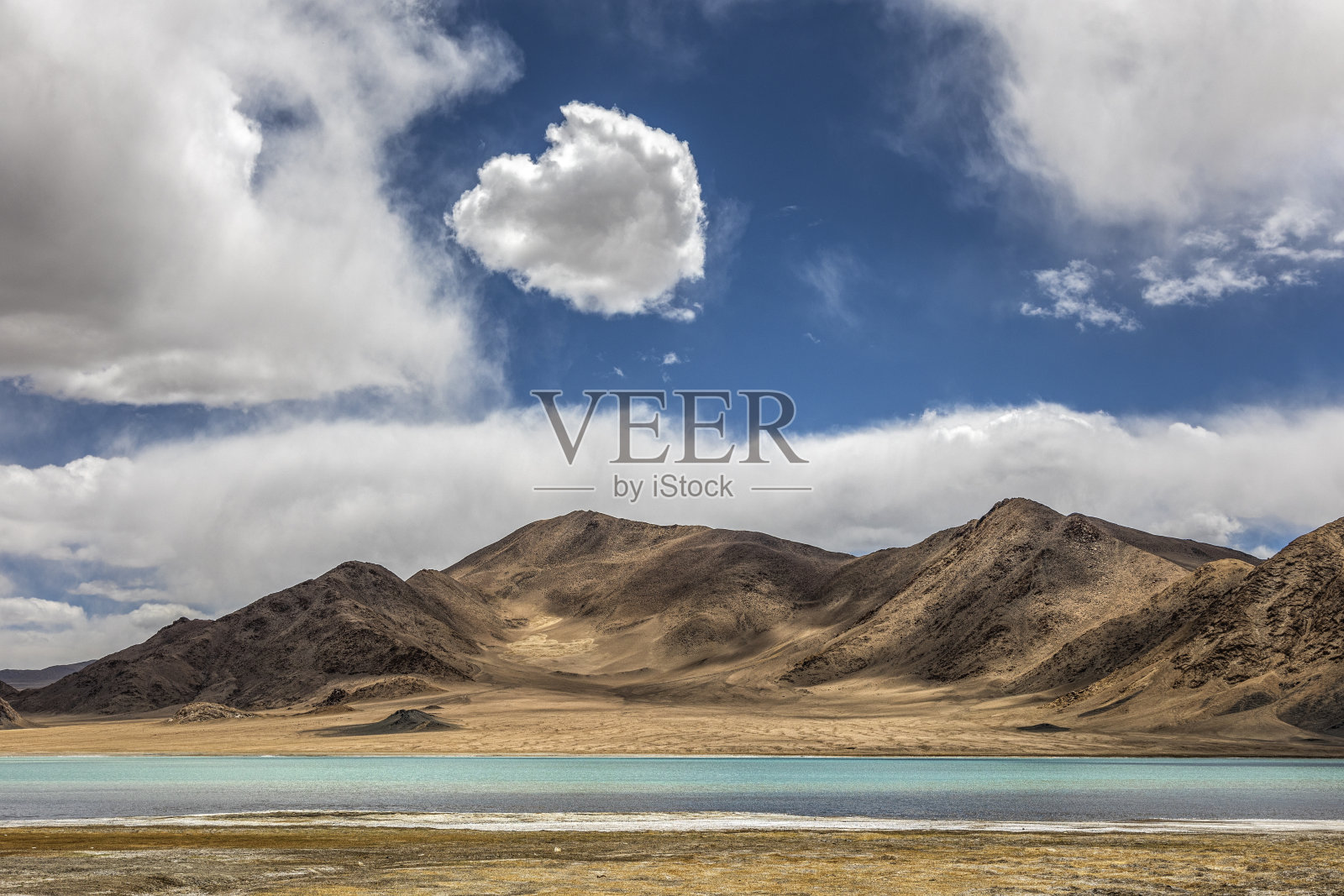 中国西藏阿里地区日都县喀伊湖。照片摄影图片