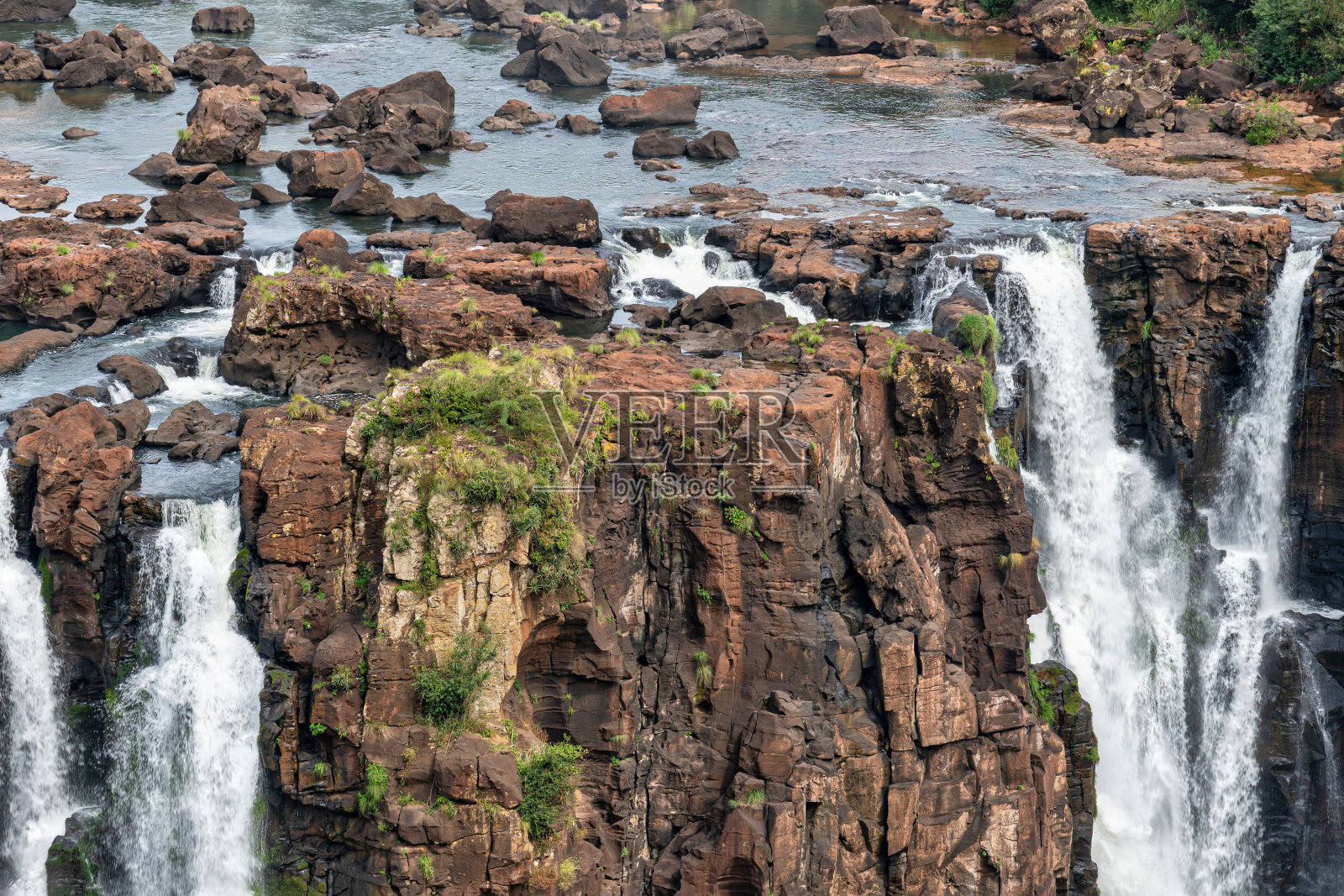 伊瓜苏瀑布:南美洲的自然奇观照片摄影图片