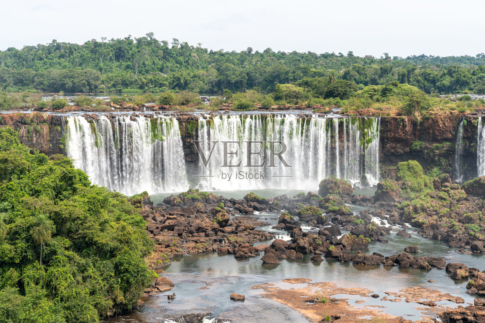 伊瓜苏瀑布:南美洲的自然奇观照片摄影图片
