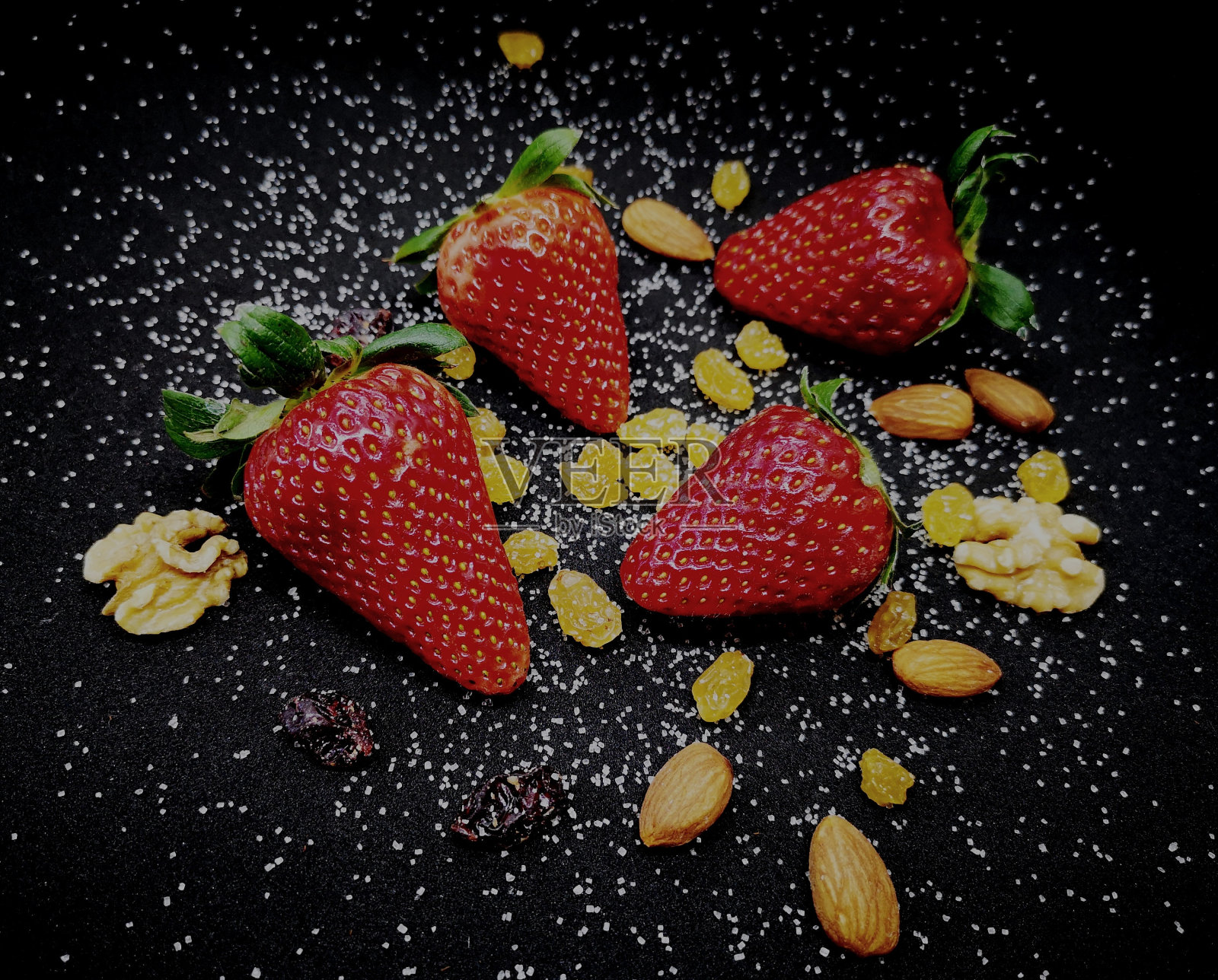 美味健康的甜点配草莓照片摄影图片