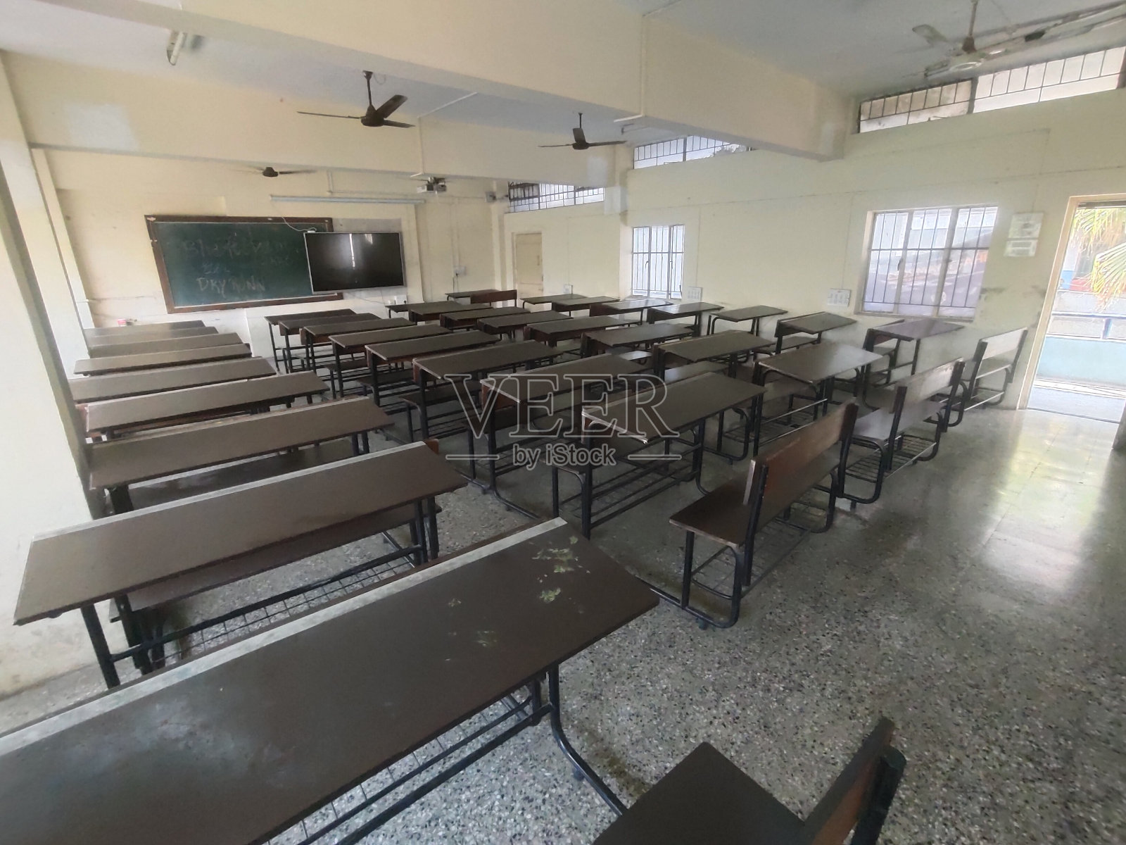 大学的教室照片摄影图片