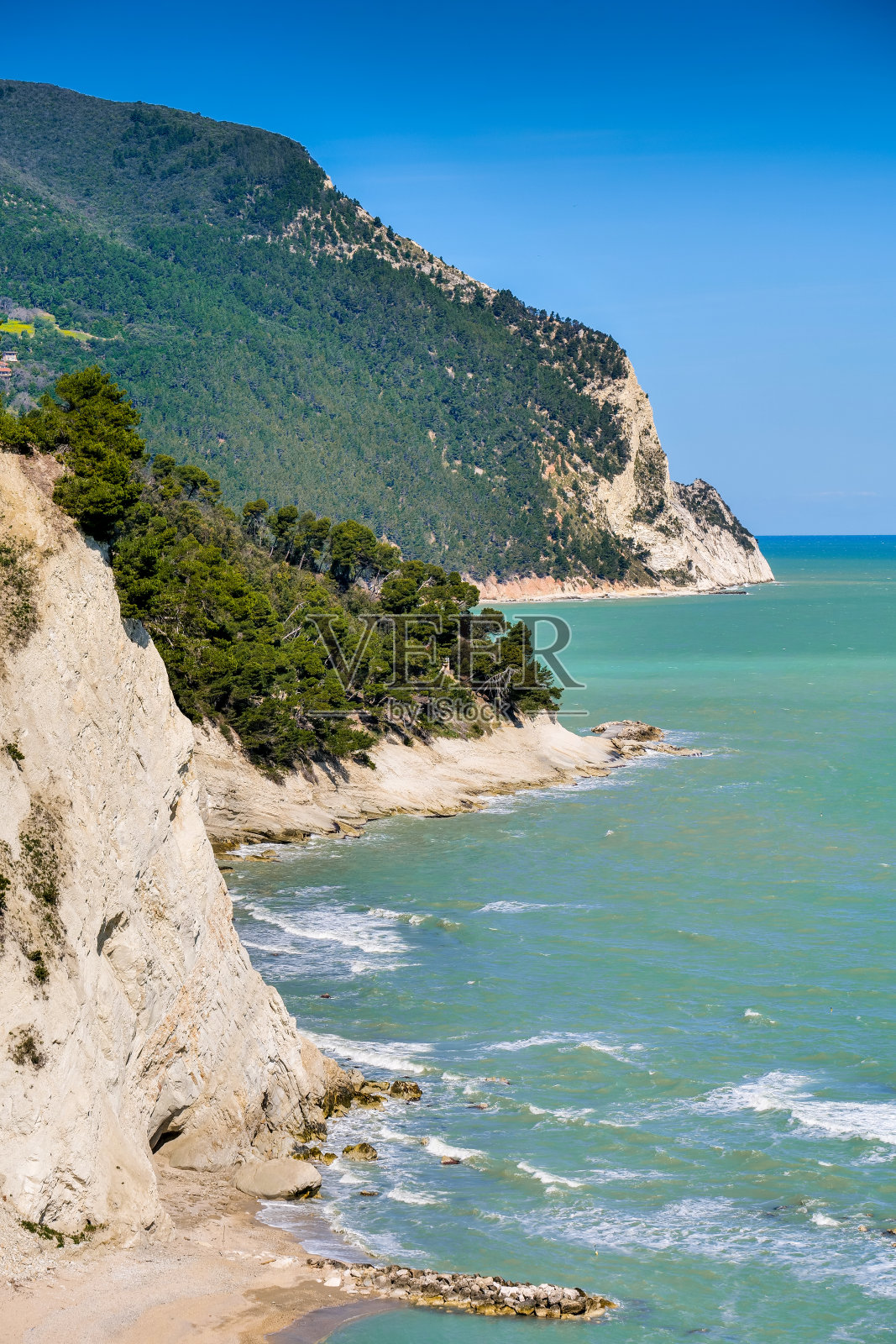 意大利亚得里亚海沿岸马尔凯的野生里维埃拉德尔科内罗照片摄影图片