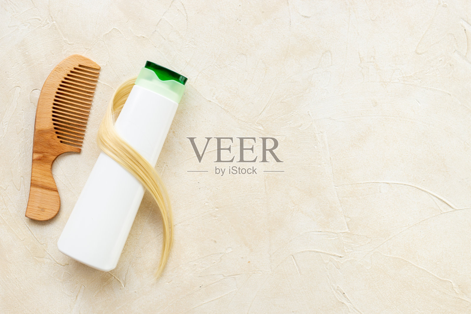 洗发水用于女性头发的锁发照片摄影图片