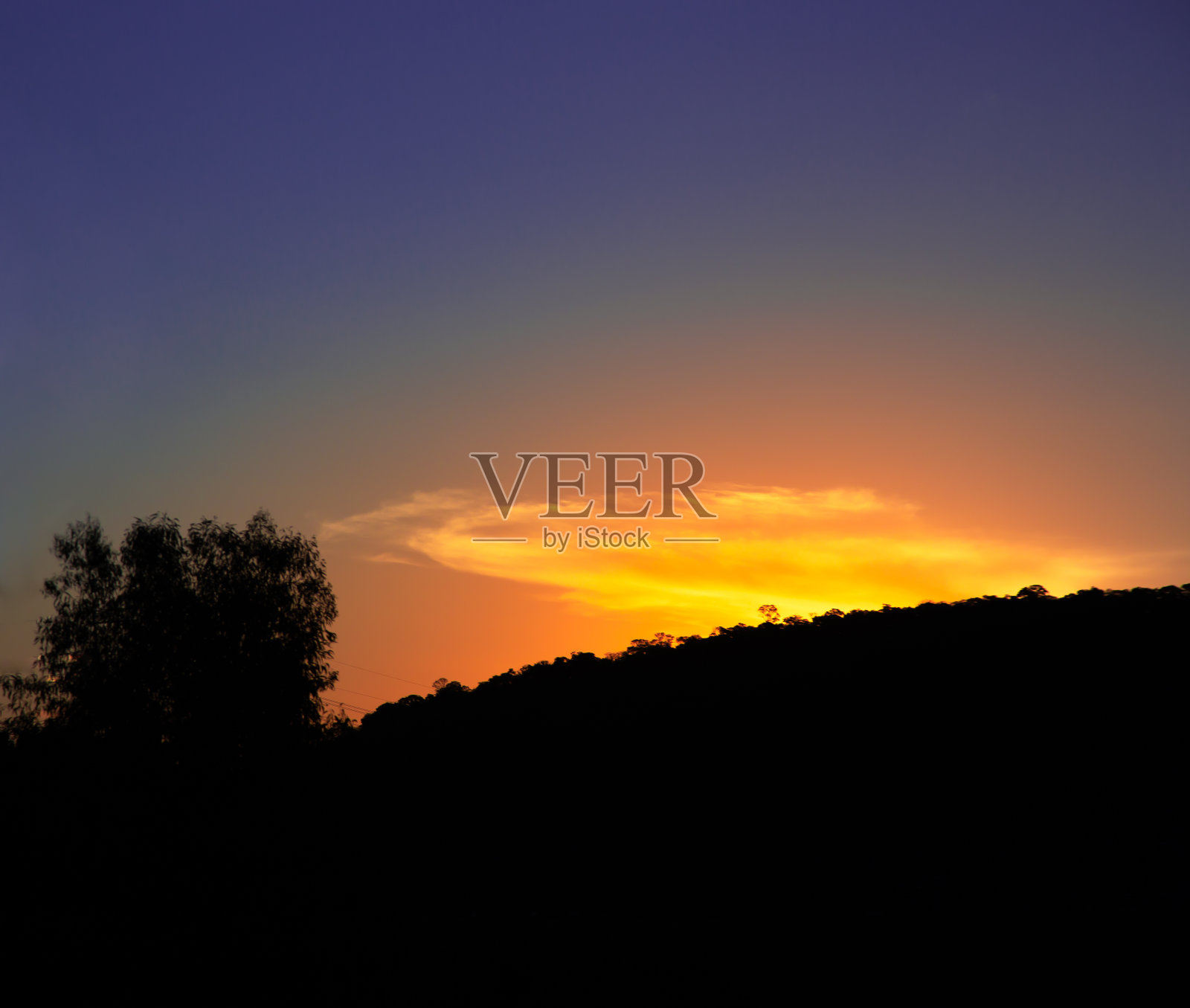 乡村的晚霞照片摄影图片