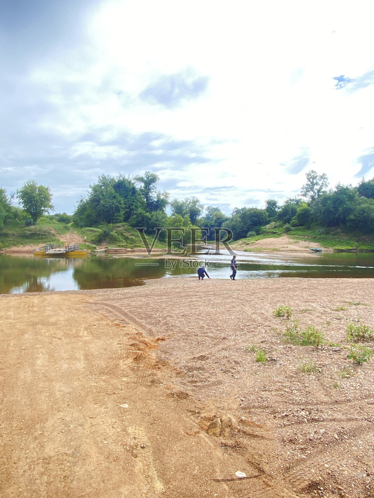 蓝色的天空照片摄影图片