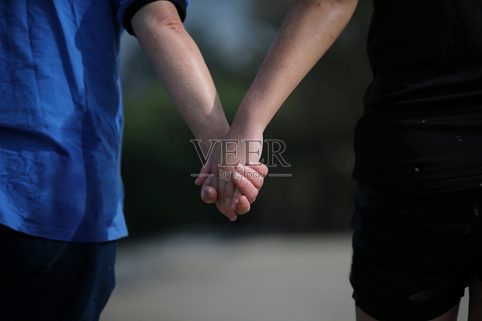 一起锻炼身体照片摄影图片