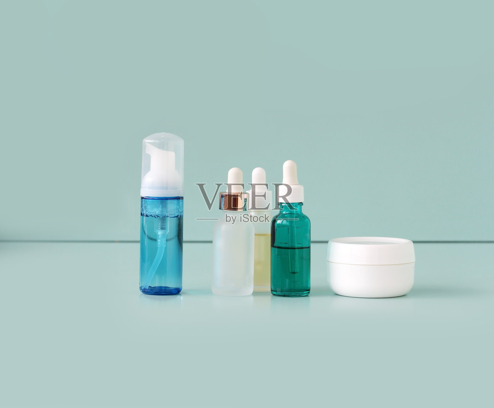 皮肤精华液、保湿美白精华液、果酸照片摄影图片