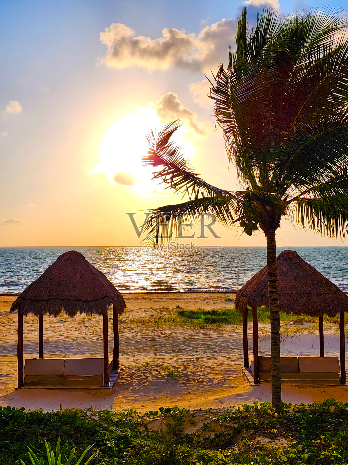 寂寞的小屋照片摄影图片