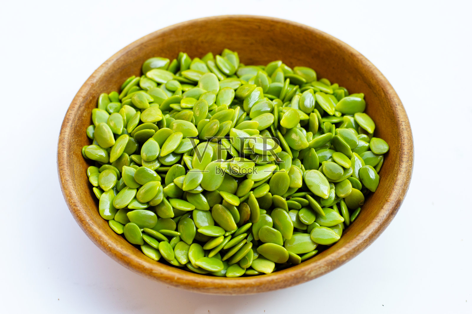 白色背景上分离的白莲子照片摄影图片