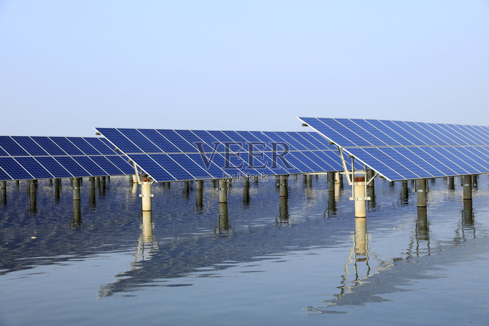 太阳能光伏发电系统，照片摄影图片