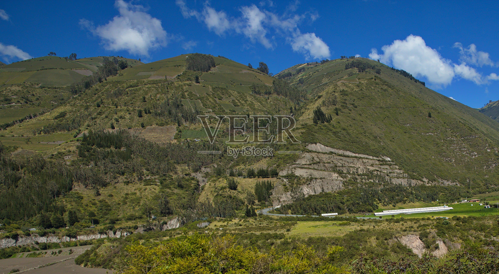 南美厄瓜多尔通古拉瓦省，帕斯塔萨河的风景照片摄影图片