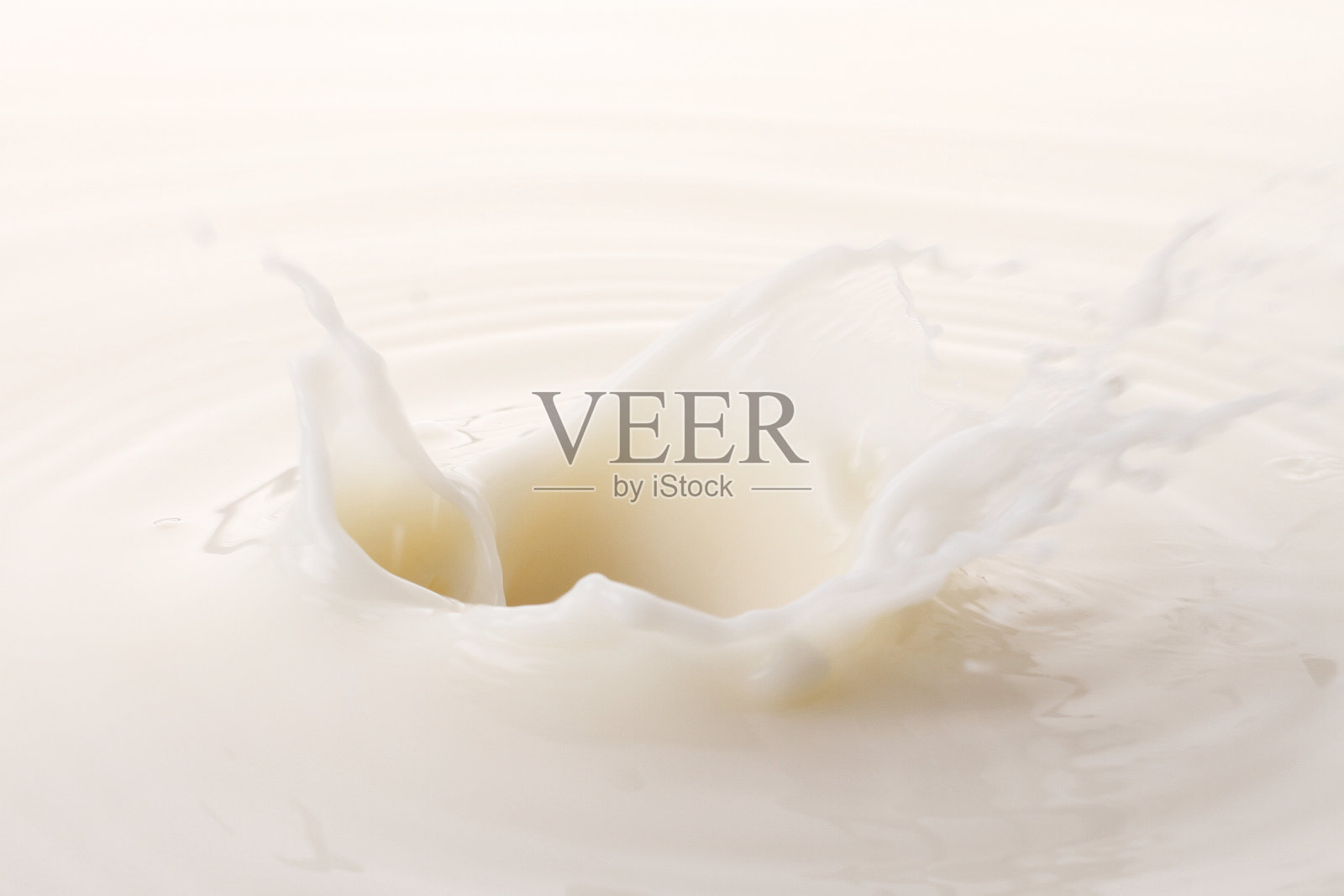 牛奶闪光照片摄影图片