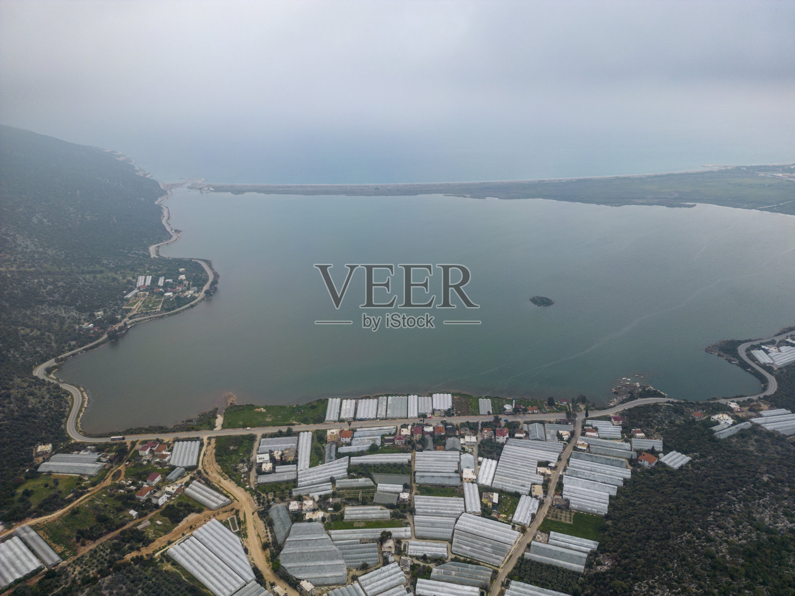 安塔利亚地区大棚栽培，是大棚栽培产量较丰富的农业地区照片摄影图片