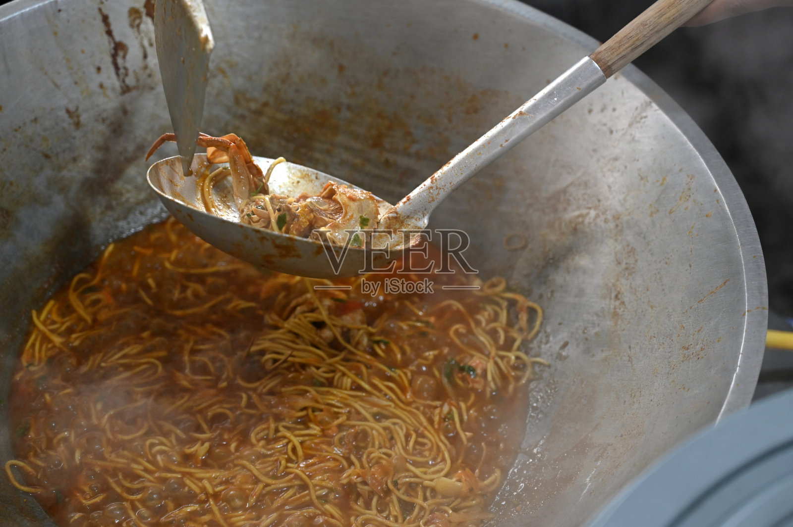 亚齐面条的烹饪过程烹饪照片摄影图片