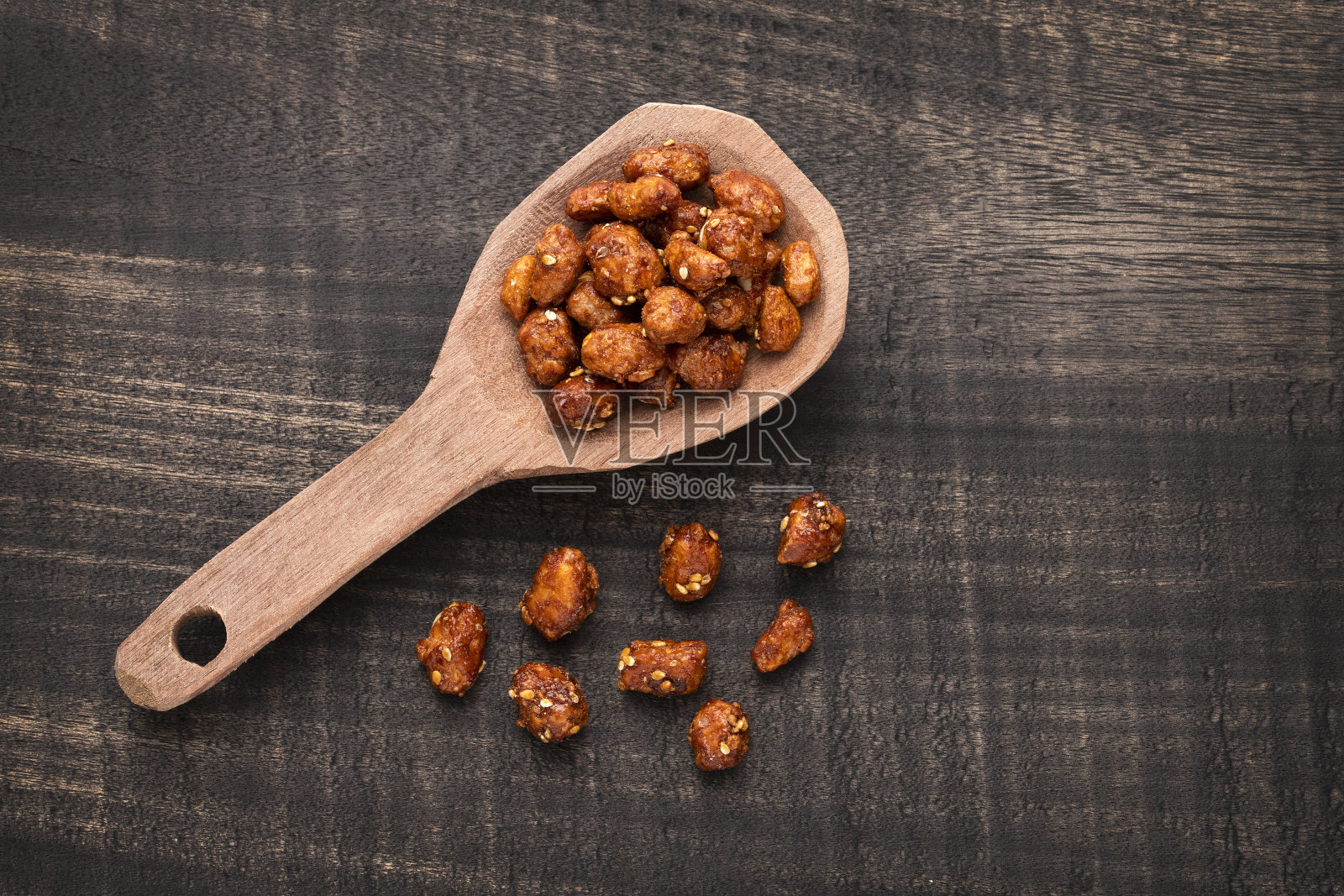 焦糖烤花生和白芝麻-花生照片摄影图片