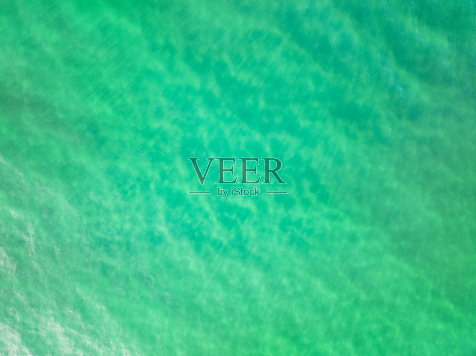 美丽的海洋夏季景观，波浪海水表面，高品质的海景俯视图，鸟瞰海洋，大海海浪背景照片摄影图片