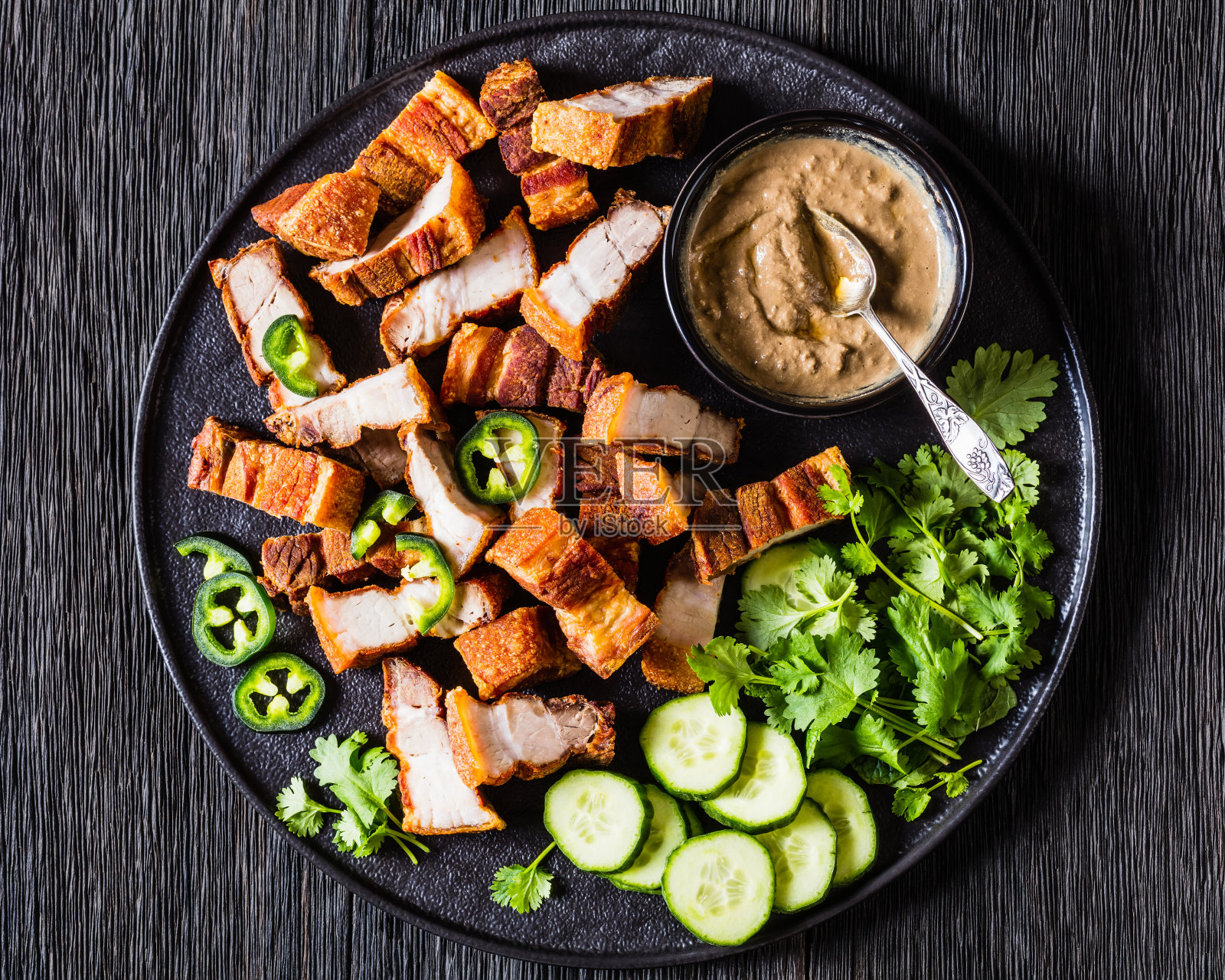 菲律宾香酥炸五花肉照片摄影图片