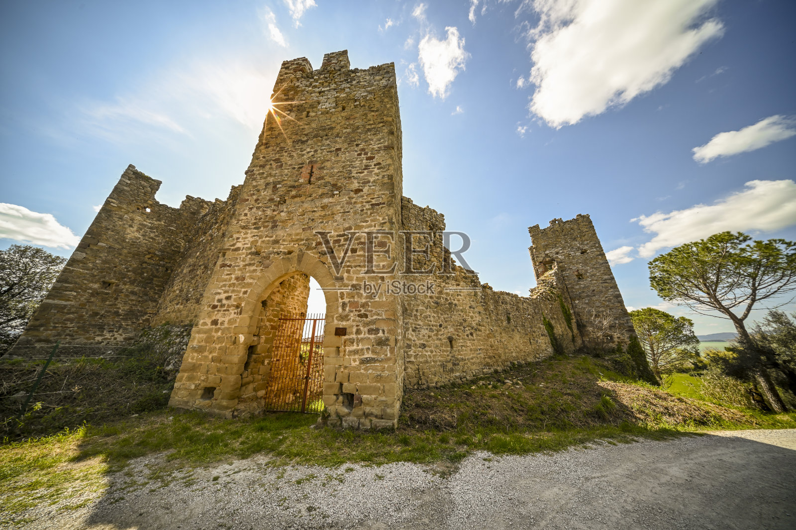 佐科城堡的废墟照片摄影图片