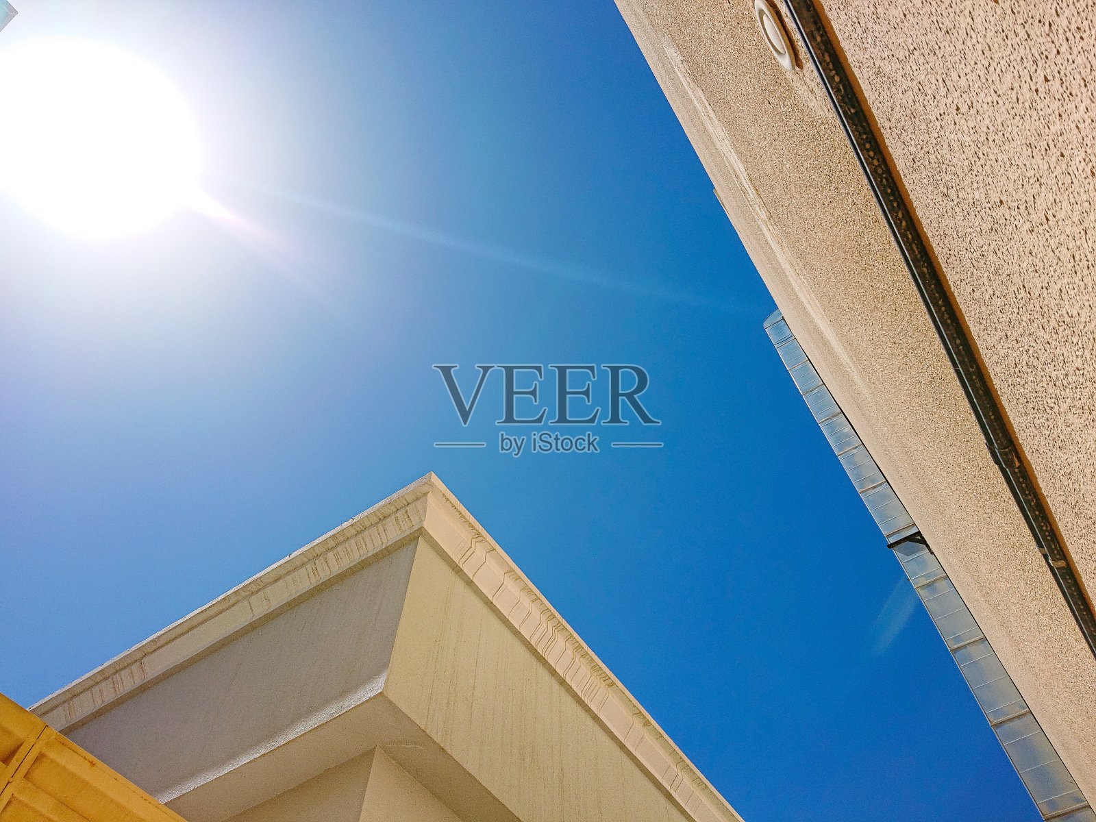 与蓝天共度的美好时刻照片摄影图片