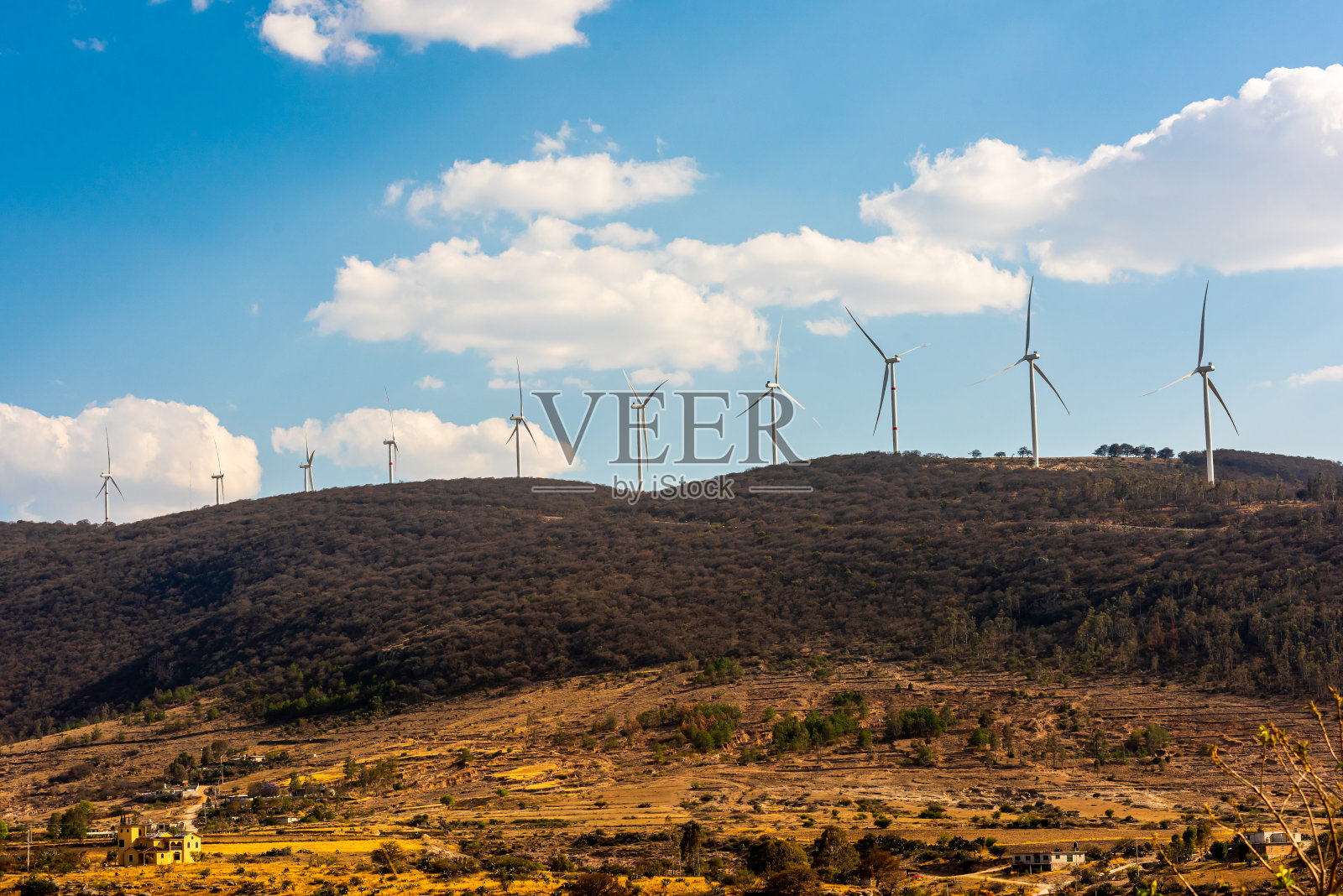 风力发电厂的景色照片摄影图片