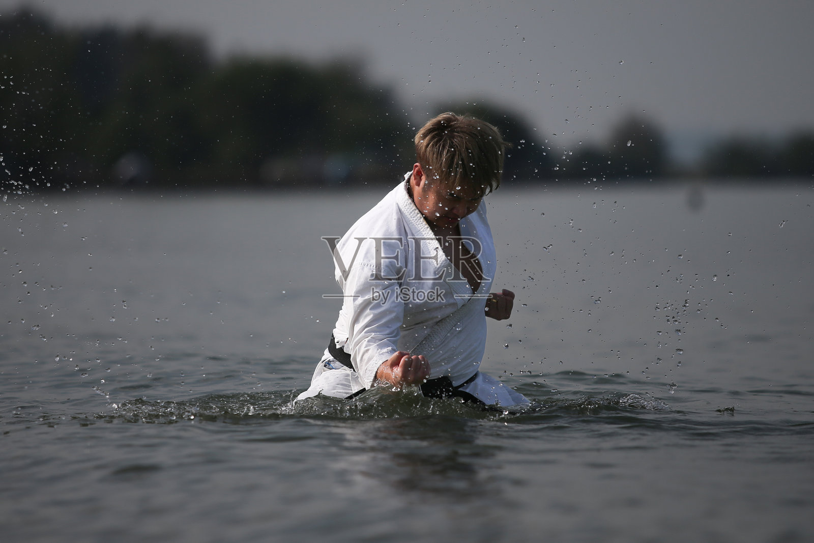 跆拳道黑带照片摄影图片