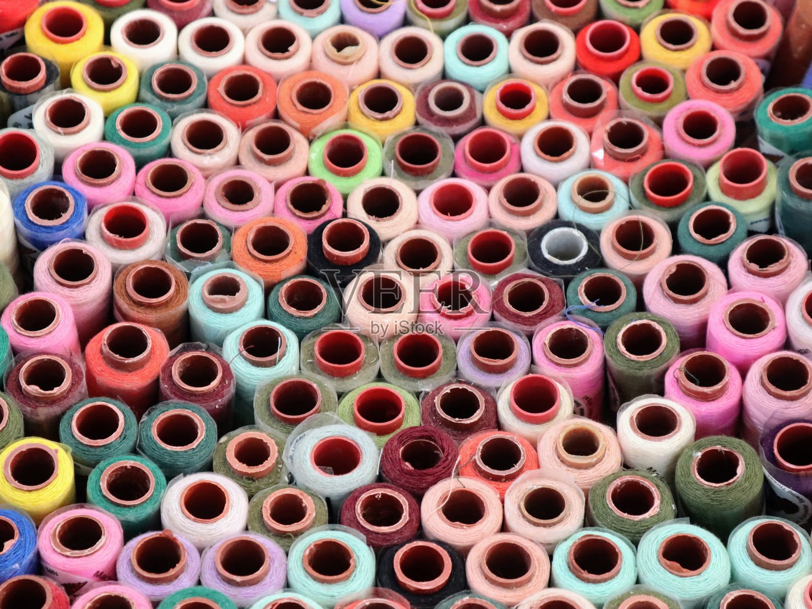 彩色棉线卷照片摄影图片