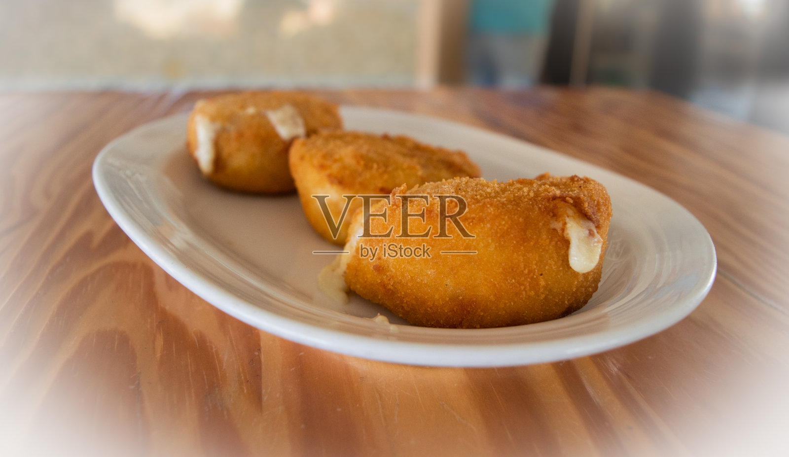 塞拉诺火腿粗磨照片摄影图片