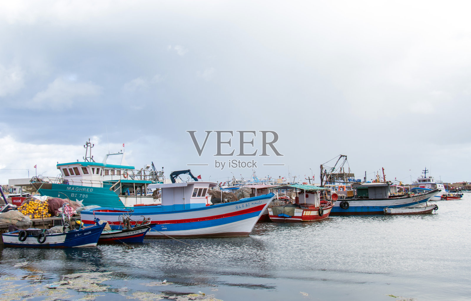 渔港 - 凯赫拉，加尔米尔，加尔埃尔梅尔，比塞大，突尼斯照片摄影图片