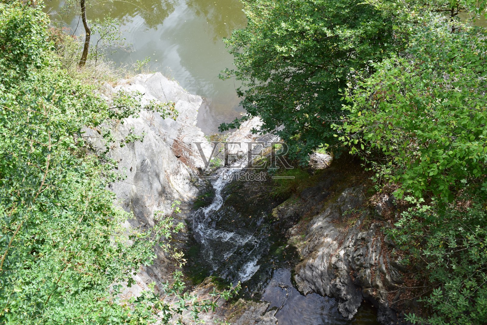 小瀑布照片摄影图片