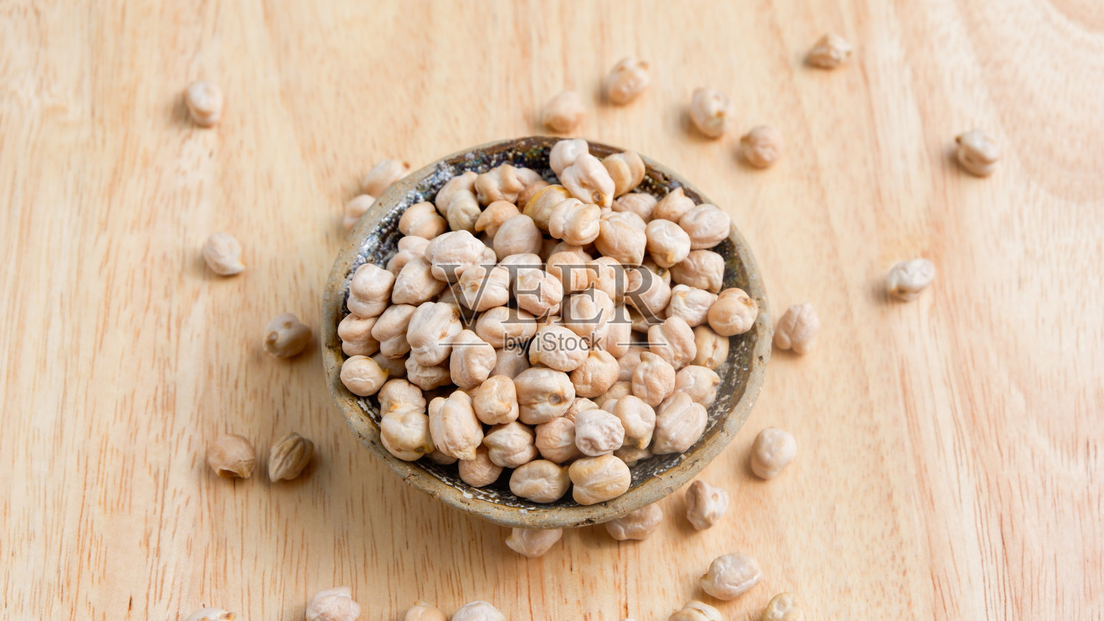 新鲜的鹰嘴豆有机豆类是健康的素食餐照片摄影图片