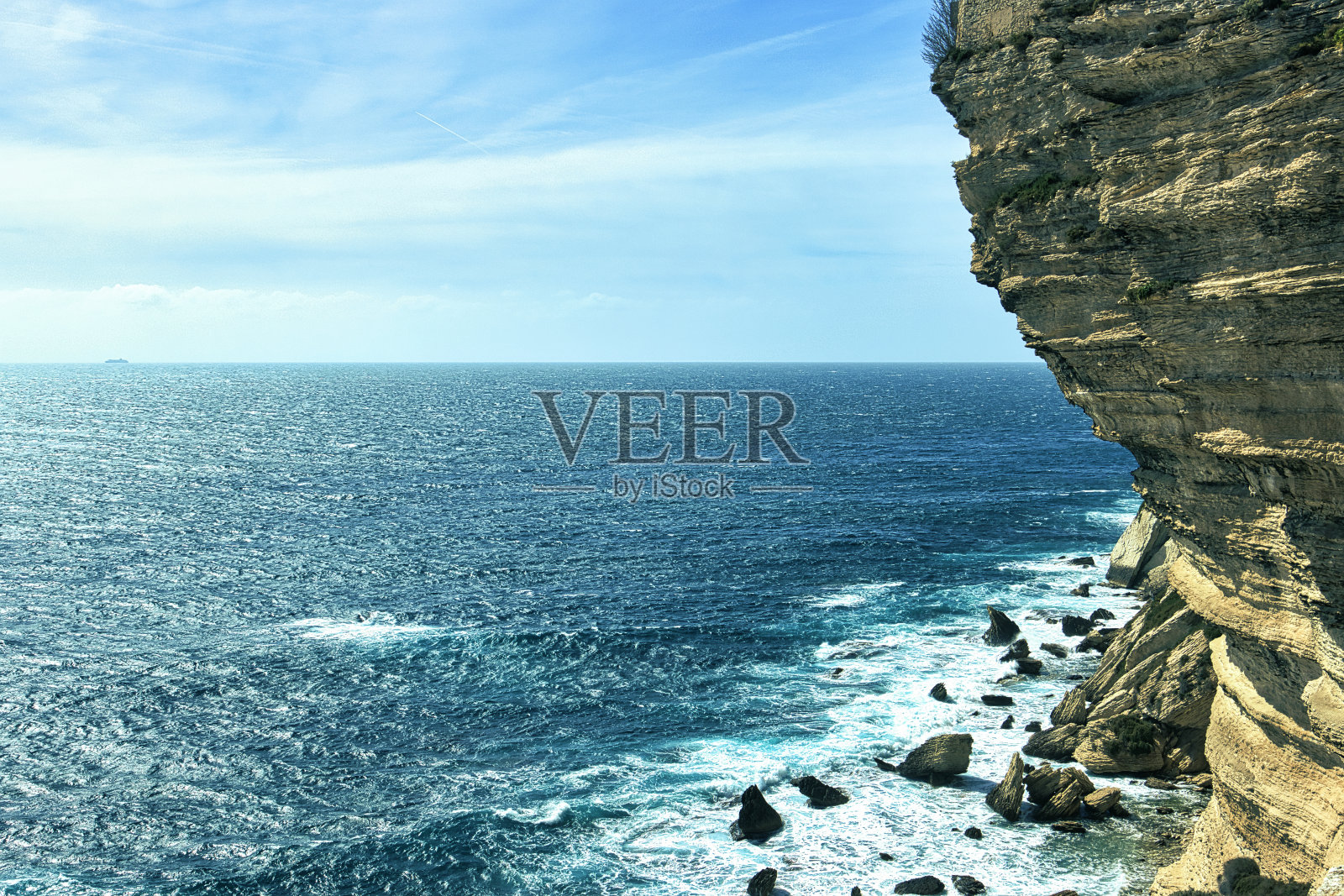 科西嘉岛的白色悬崖照片摄影图片