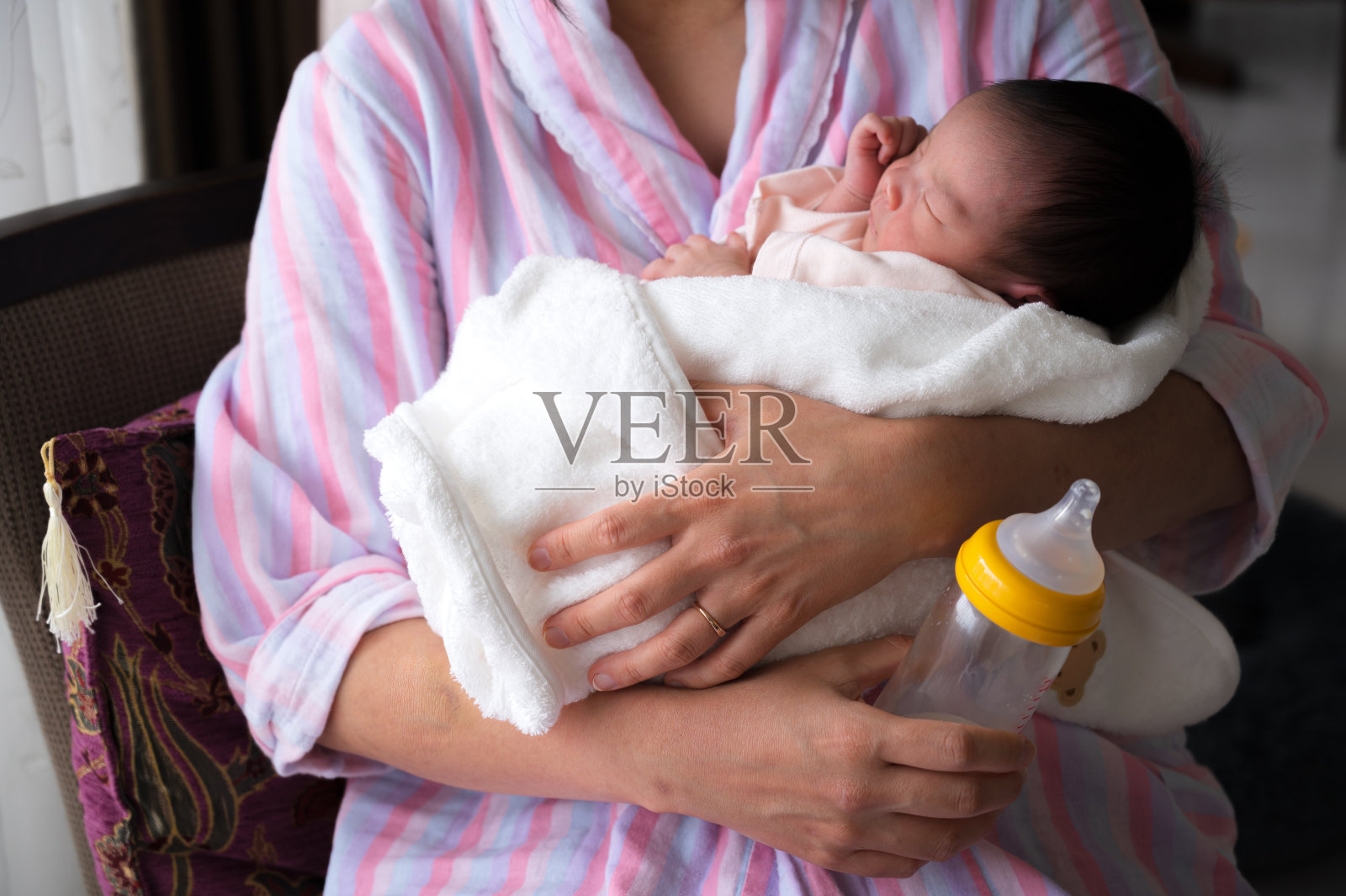 可爱的日本宝宝照片摄影图片